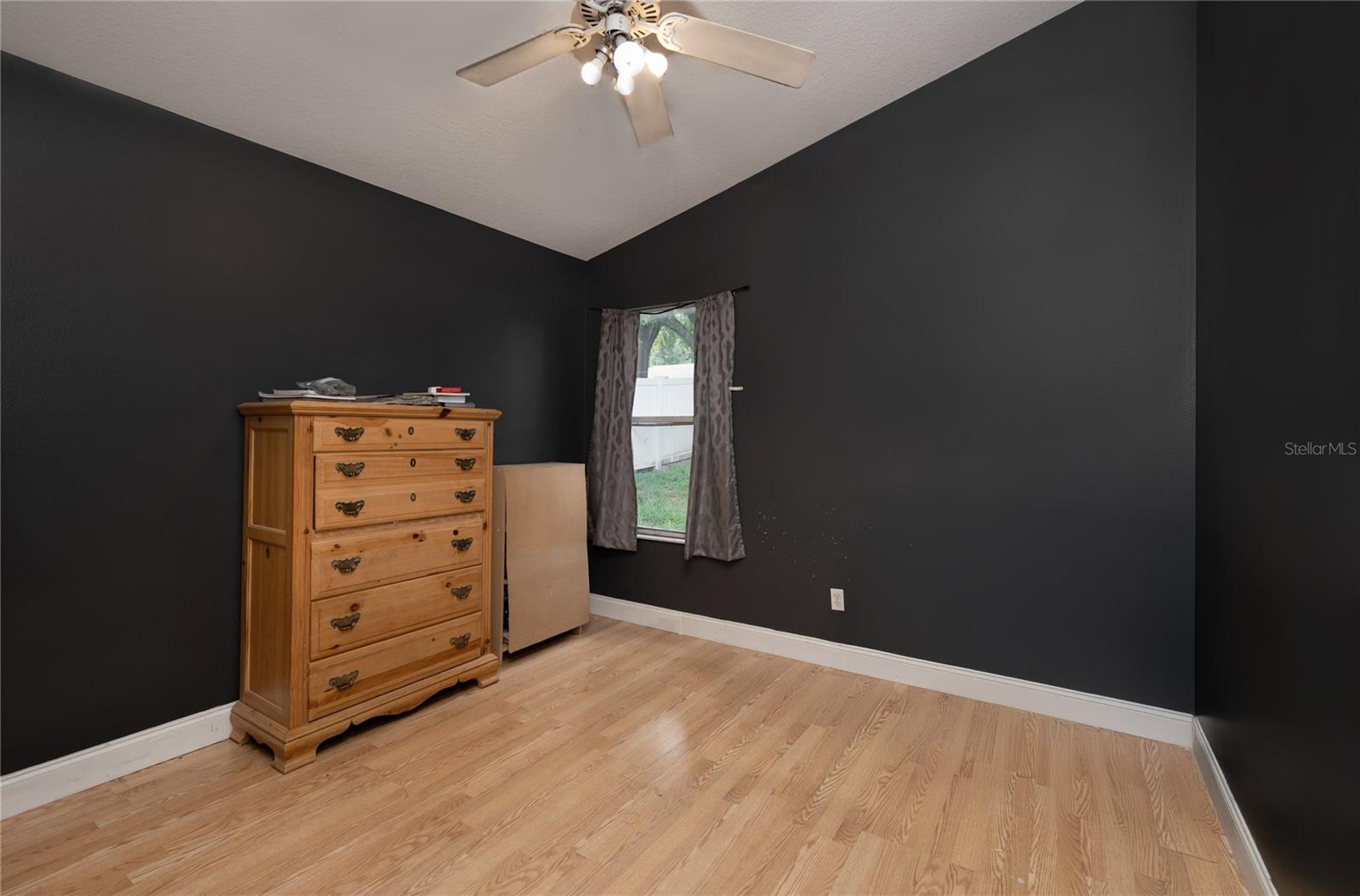 Image 8 of 34 For 6126 Brookhill Circle