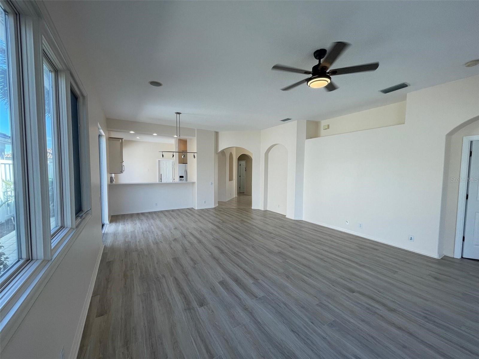 Image 12 of 43 For 8515 53rd Place E