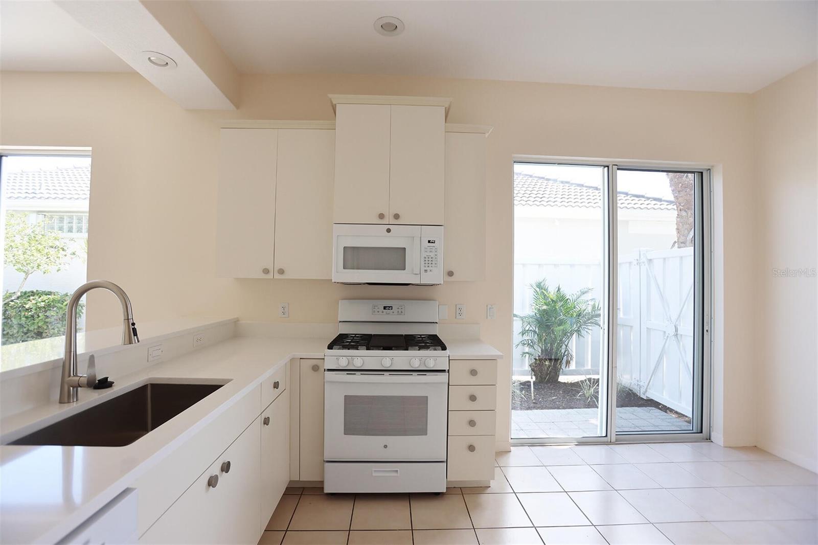 Image 31 of 43 For 8515 53rd Place E