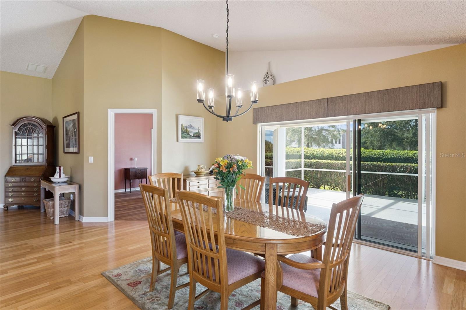 Image 5 of 41 For 3685 Rollingbrook Street