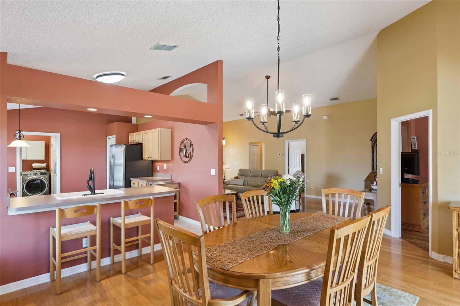 Image 6 of 41 For 3685 Rollingbrook Street