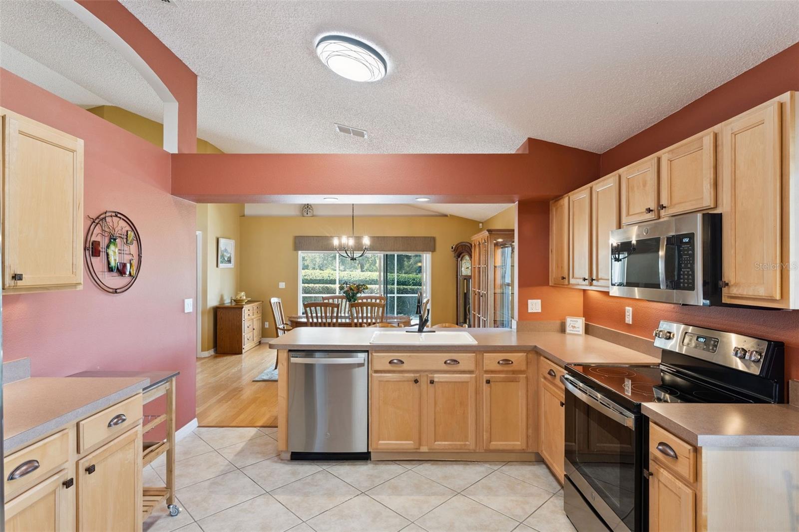 Image 8 of 41 For 3685 Rollingbrook Street