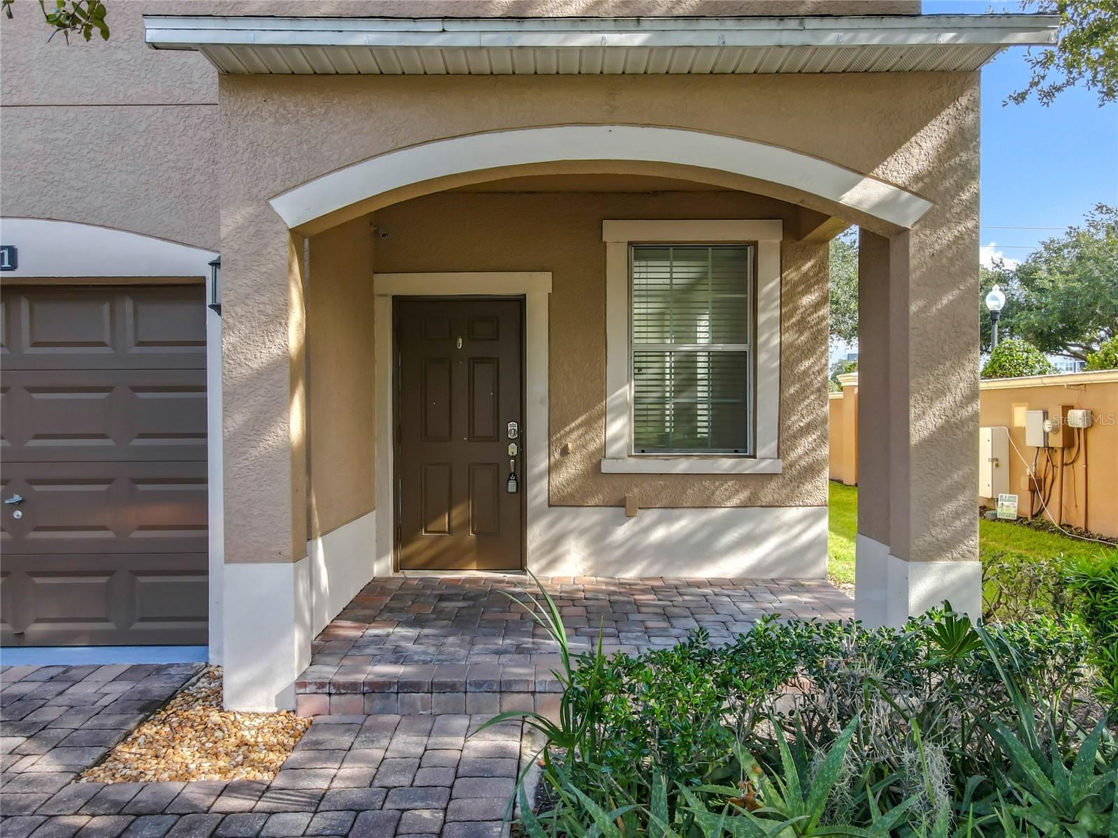 Image 3 of 44 For 10811 Savannah Landing Cir