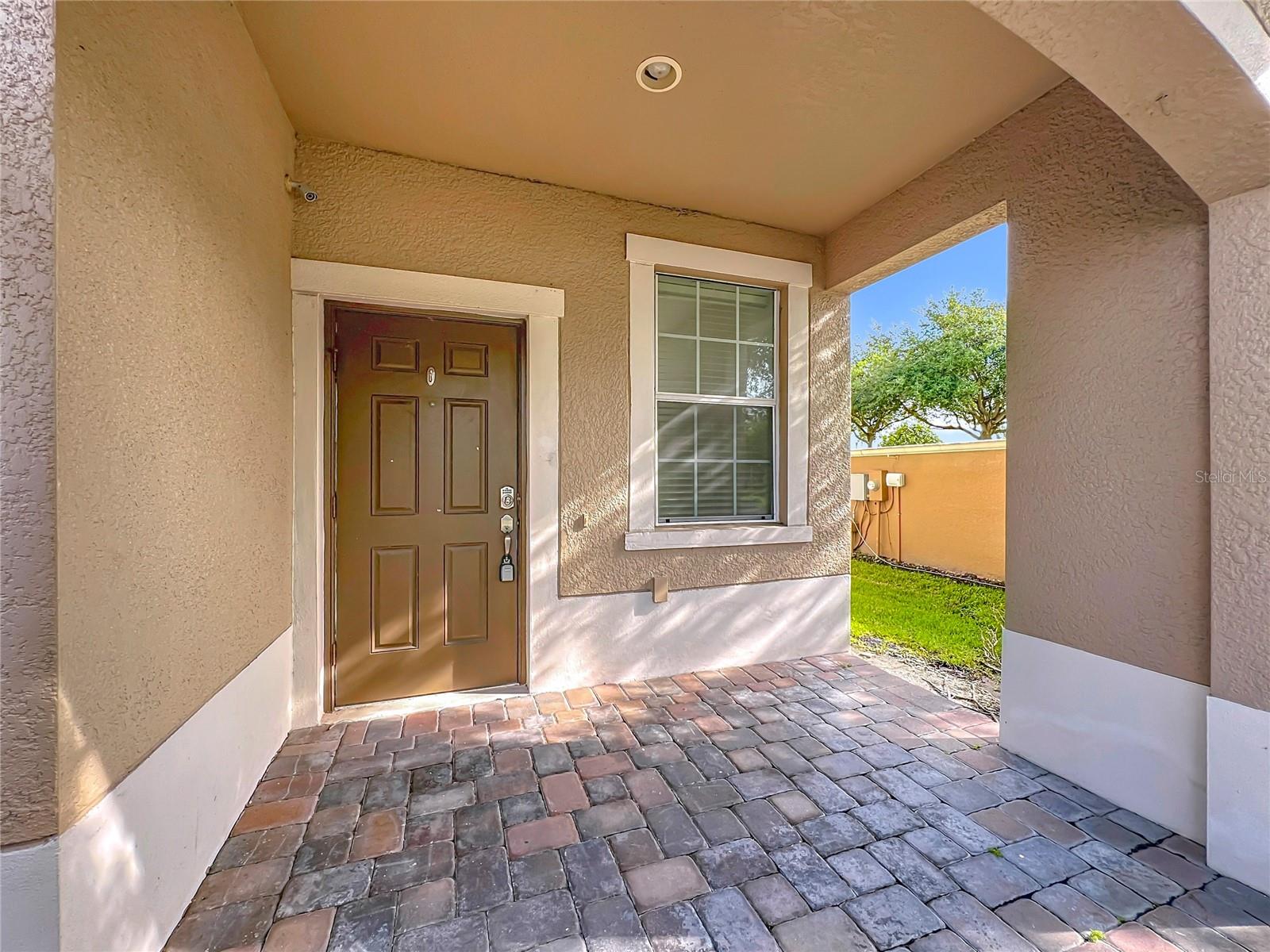 Image 6 of 44 For 10811 Savannah Landing Cir