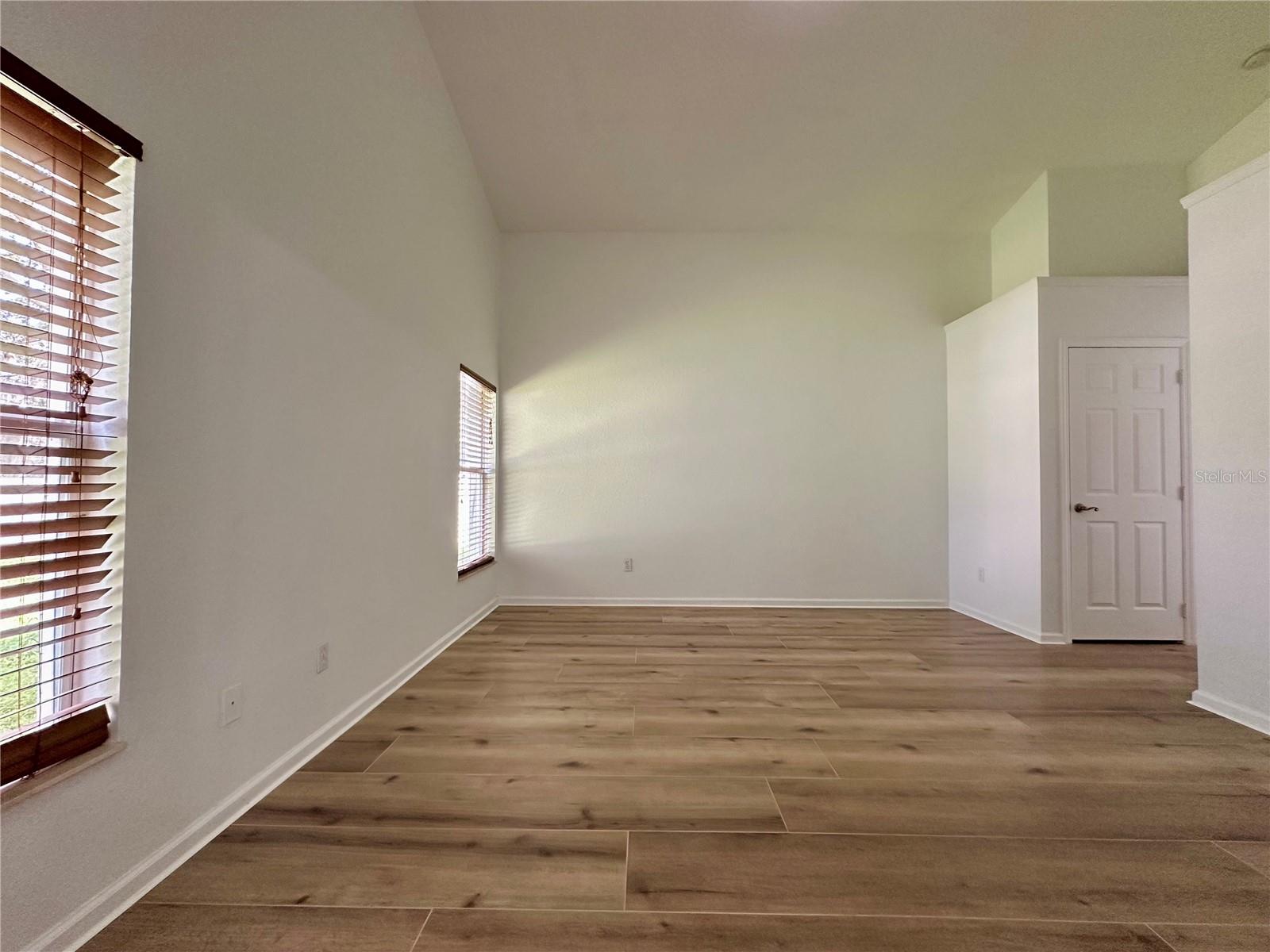 Image 13 of 36 For 2851 Oconnell Drive