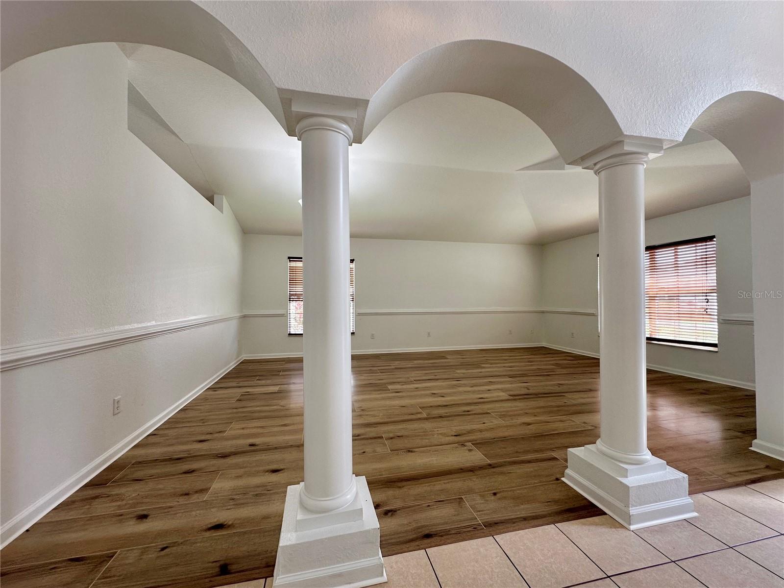Image 4 of 36 For 2851 Oconnell Drive