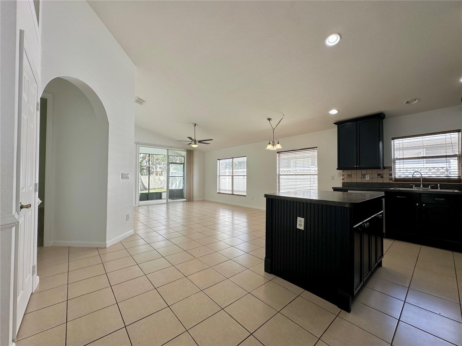 Image 7 of 36 For 2851 Oconnell Drive