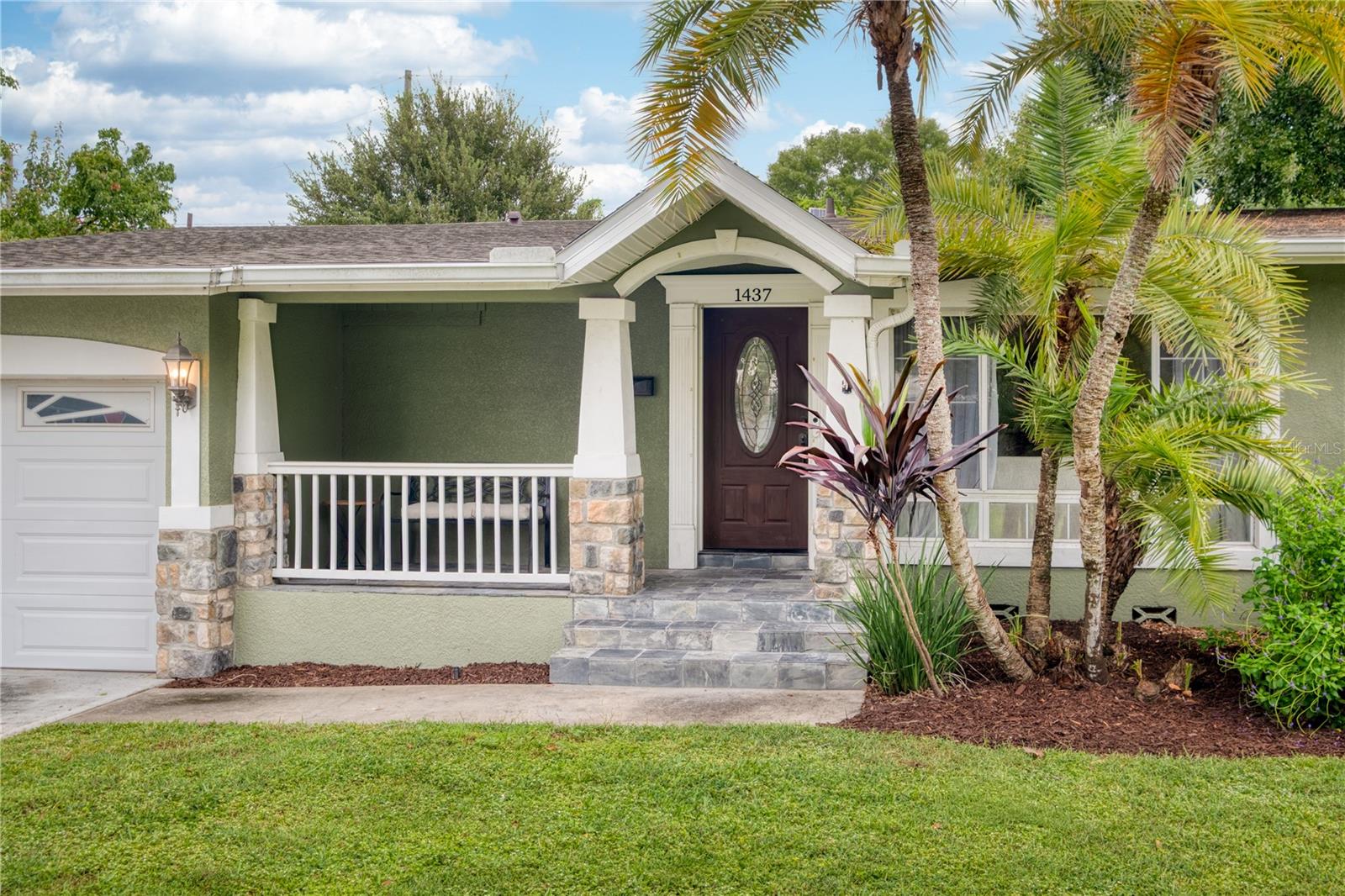 Image 2 of 31 For 1437 Knollwood Street