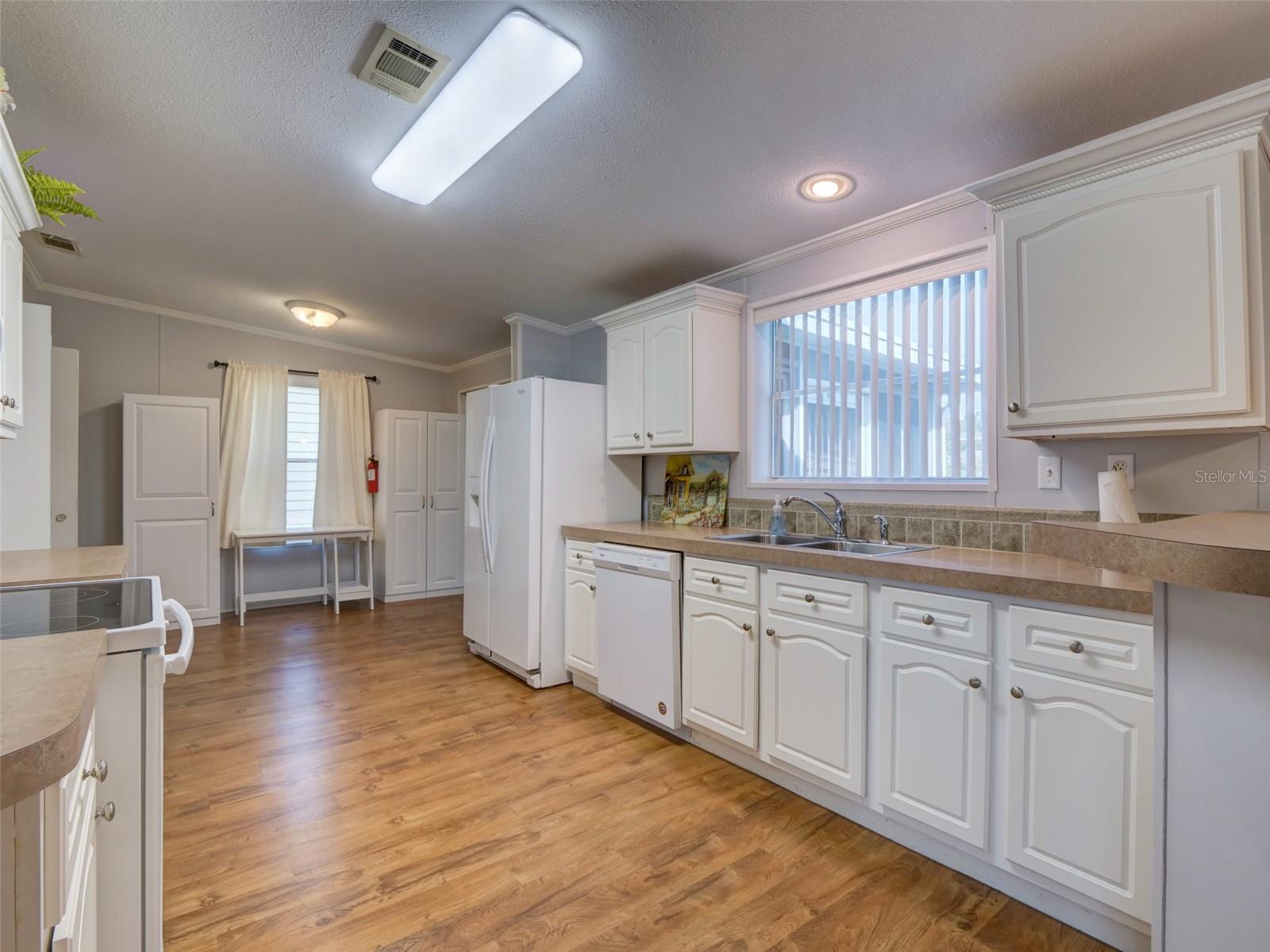 Image 11 of 48 For 4106 Greenbluff Rd  824
