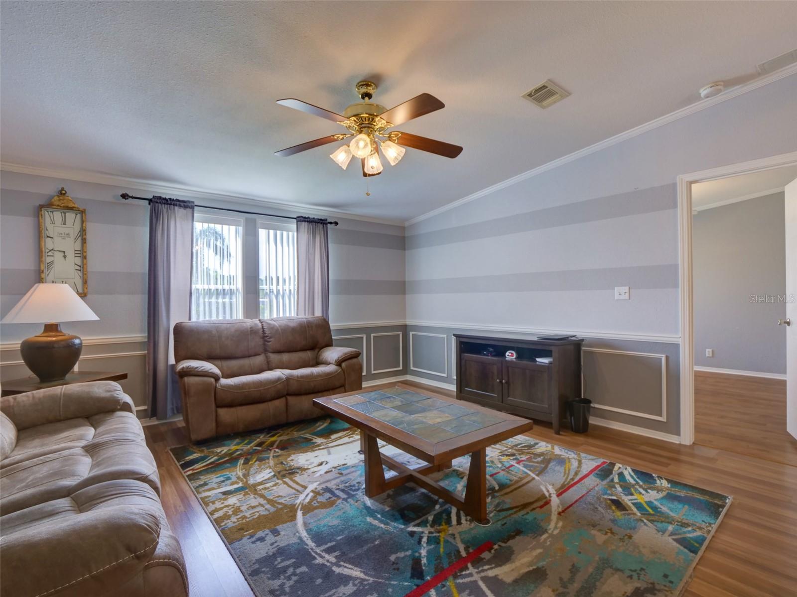 Image 19 of 48 For 4106 Greenbluff Rd  824