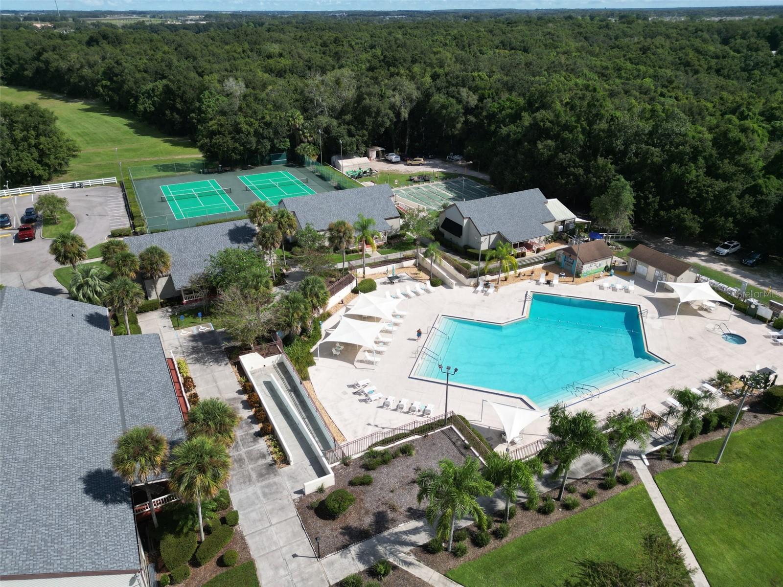 Image 39 of 48 For 4106 Greenbluff Rd  824
