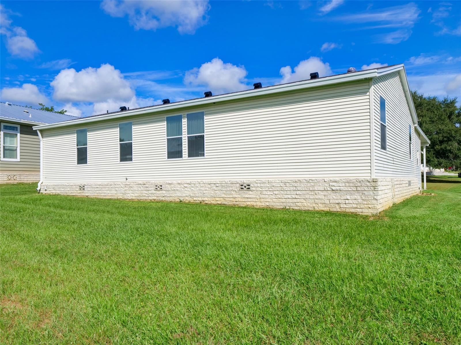 Image 5 of 48 For 4106 Greenbluff Rd  824