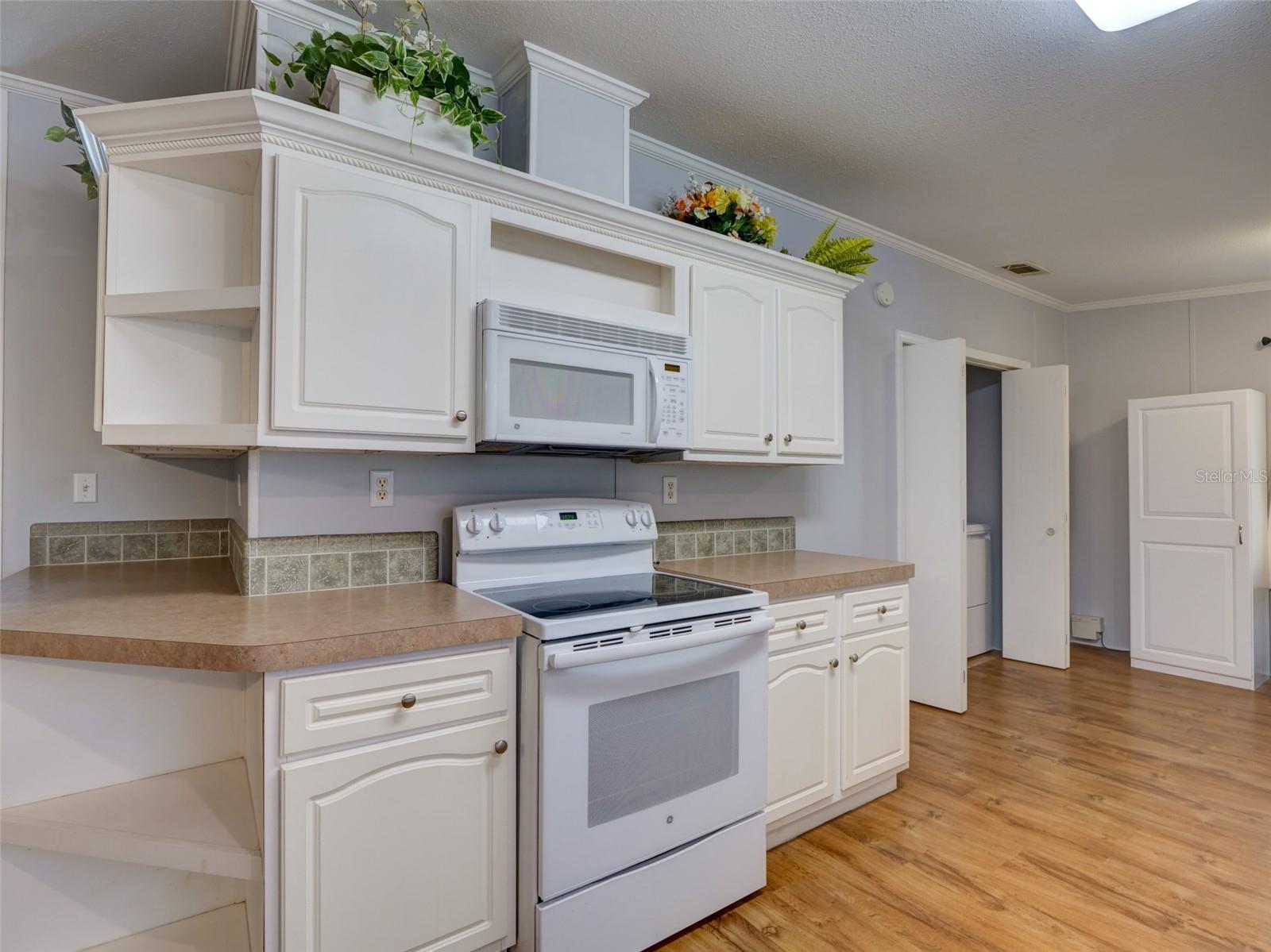 Image 7 of 48 For 4106 Greenbluff Rd  824
