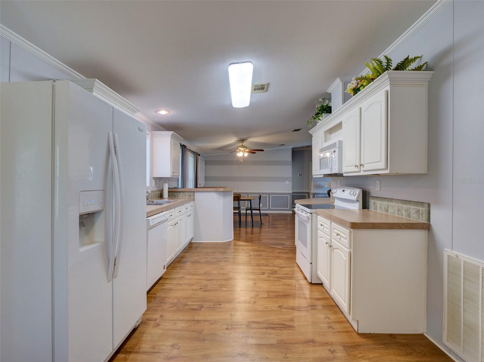 Image 9 of 48 For 4106 Greenbluff Rd  824