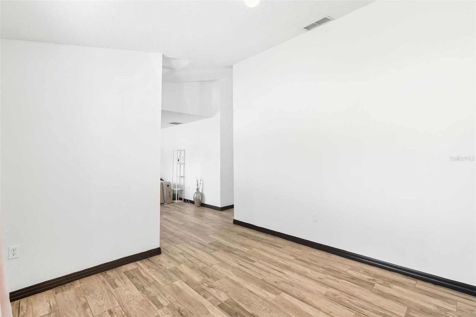 Image 11 of 35 For 1636 Tench Court