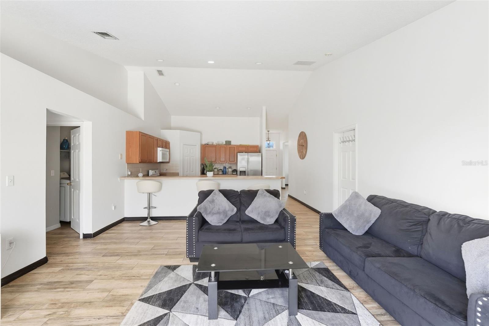 Image 21 of 35 For 1636 Tench Court