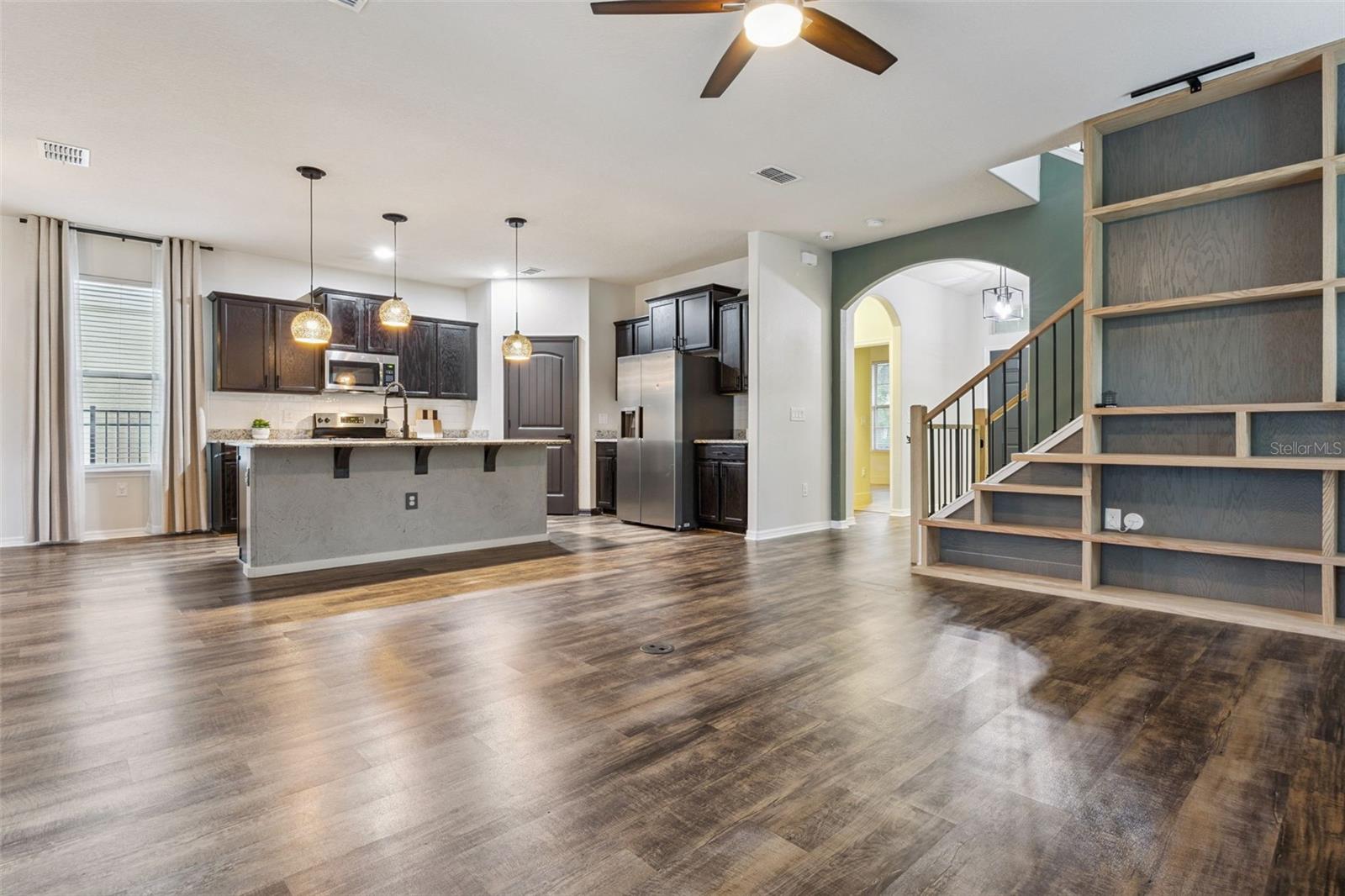 Image 13 of 64 For 8256 Bayview Crossing Drive