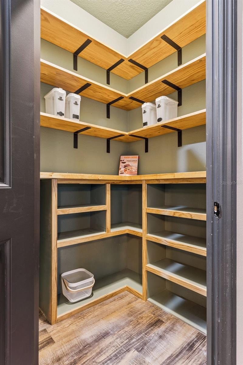 Image 16 of 64 For 8256 Bayview Crossing Drive