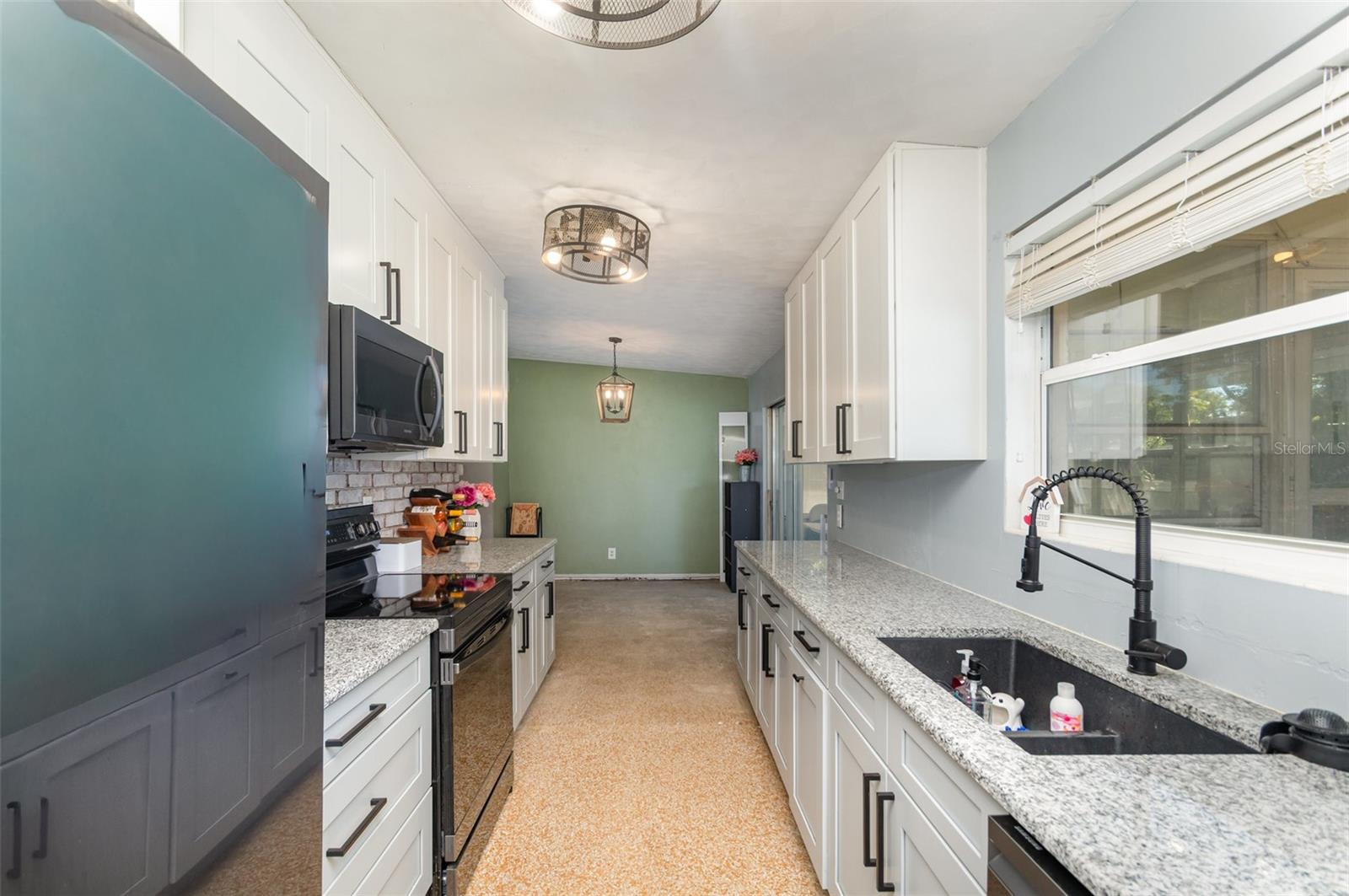 Image 16 of 30 For 2266 Sherwood Drive