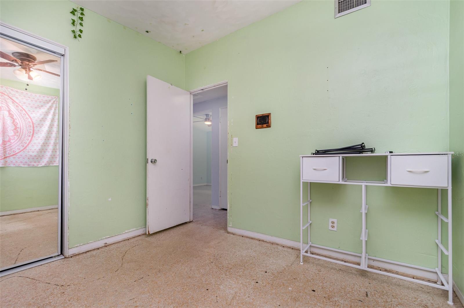 Image 23 of 30 For 2266 Sherwood Drive