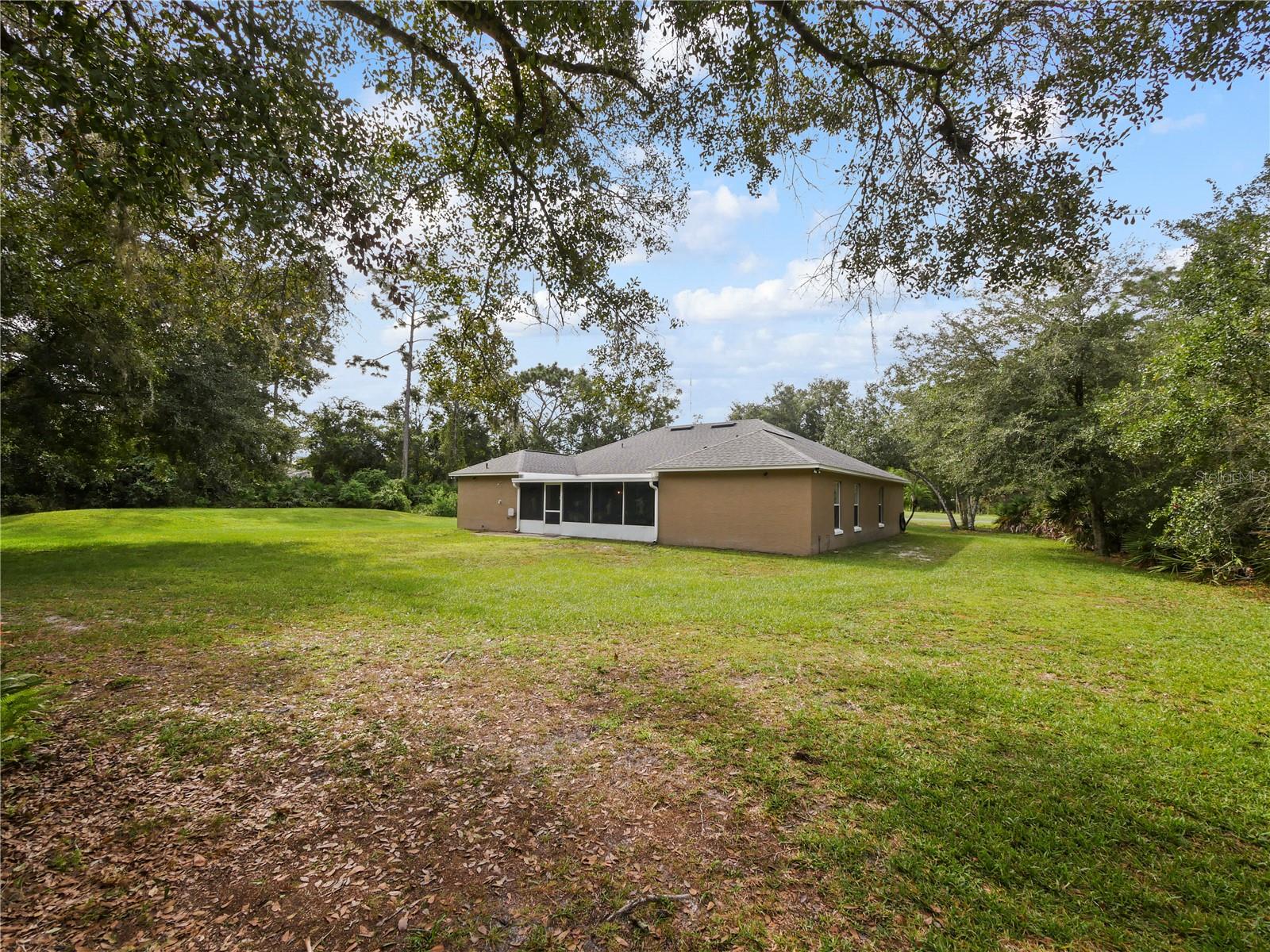 Image 36 of 50 For 21307 Reindeer Road