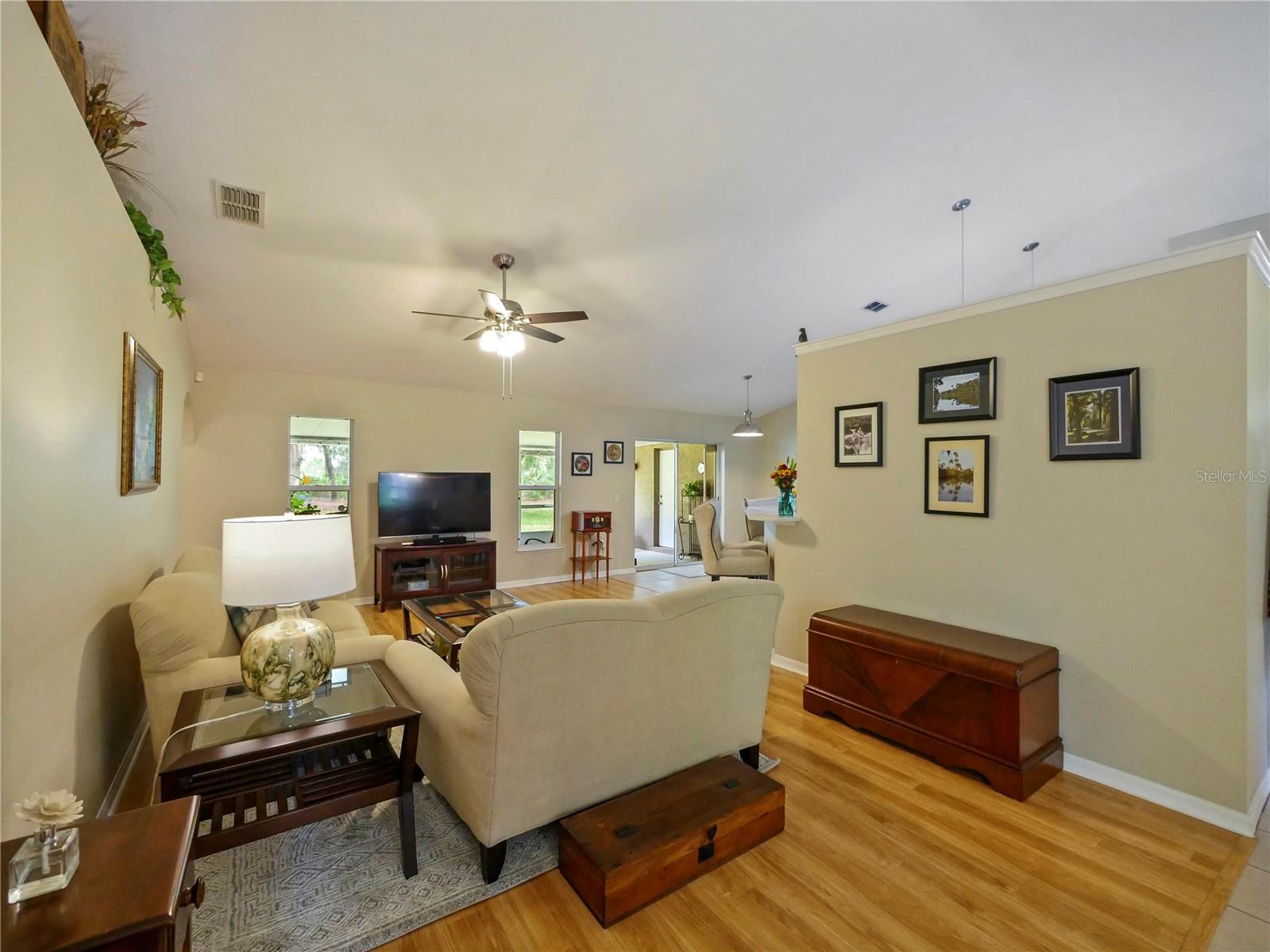 Image 9 of 50 For 21307 Reindeer Road