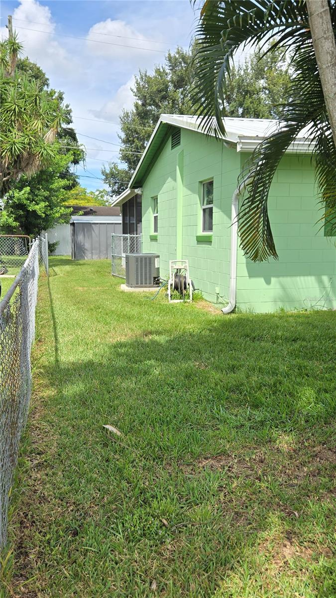 Image 6 of 75 For 4706 Darwood Drive