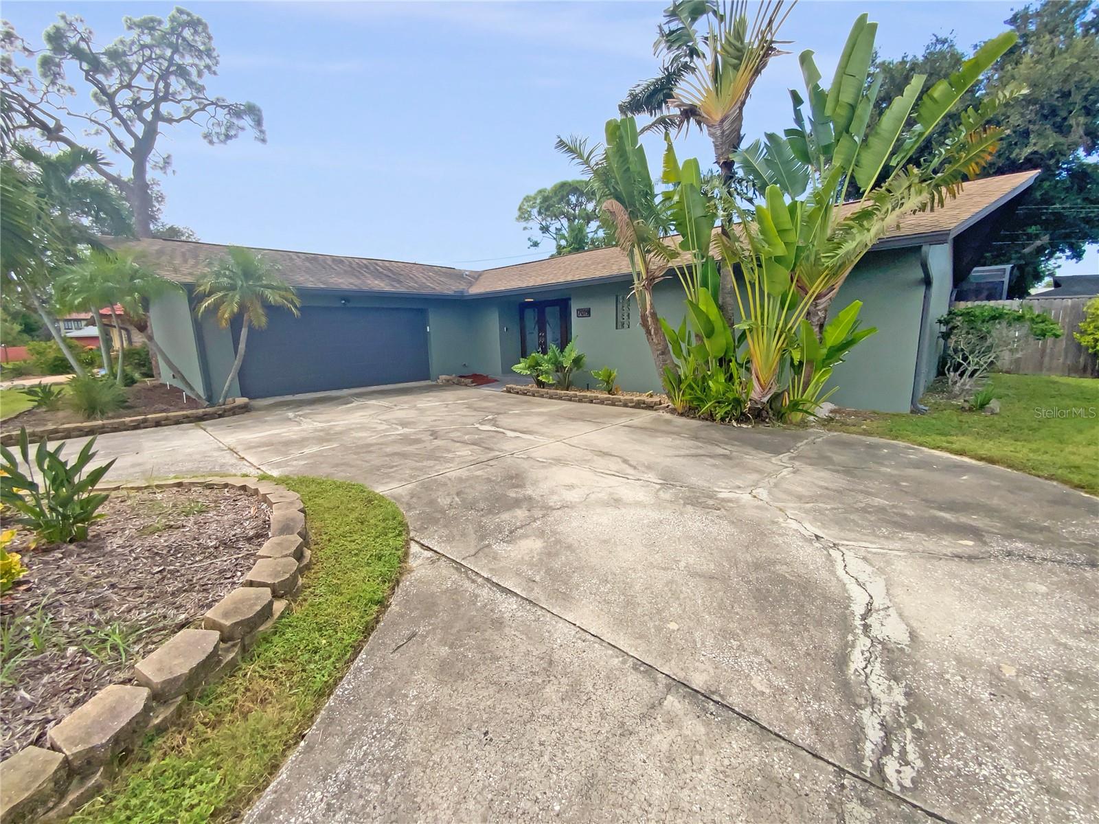 Image 11 of 39 For 7019 10th Street S