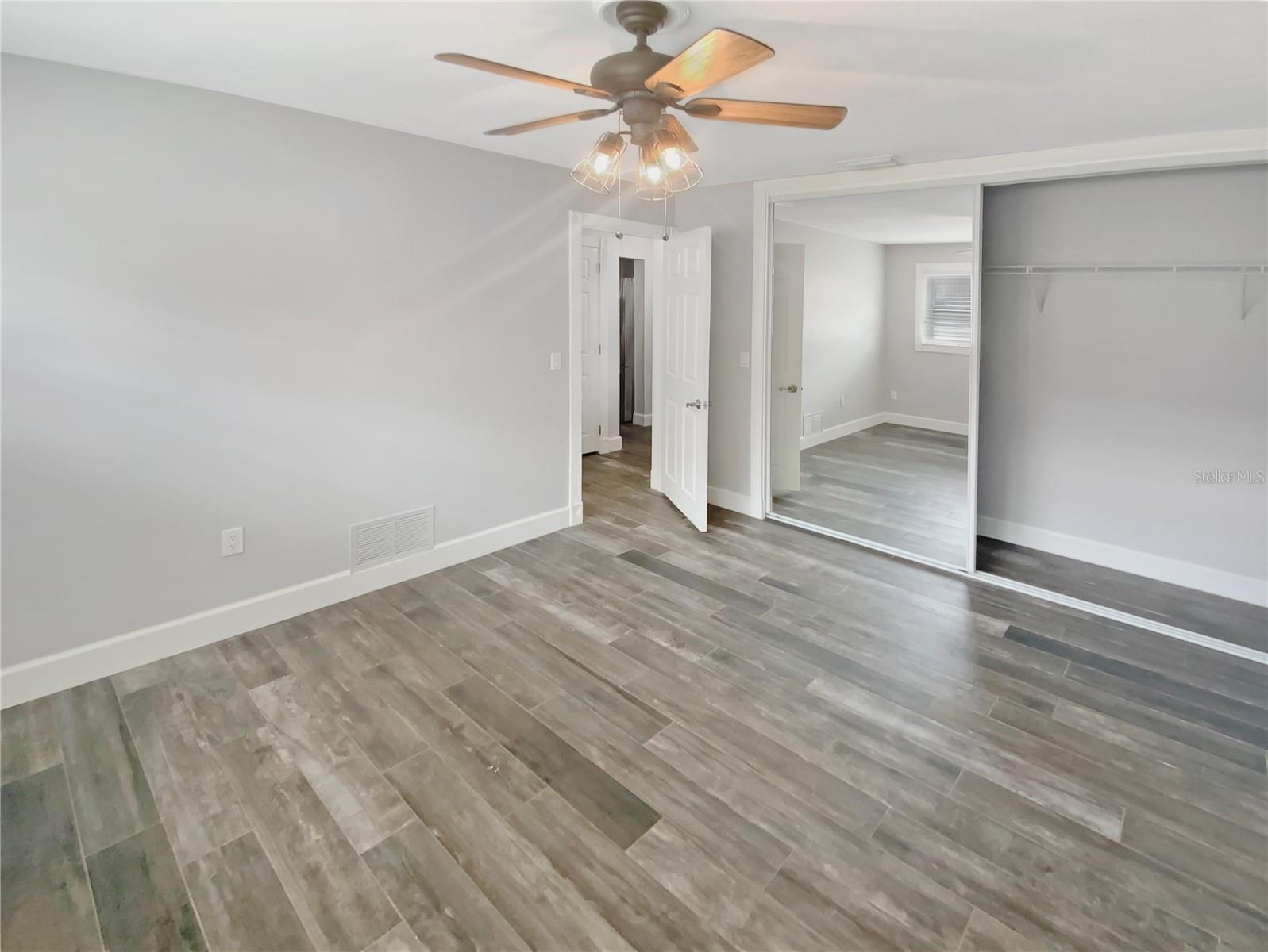 Image 21 of 39 For 7019 10th Street S