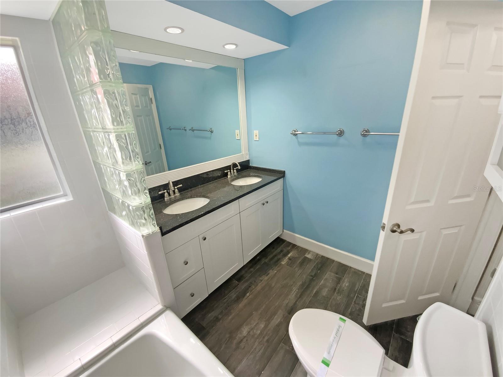 Image 24 of 39 For 7019 10th Street S