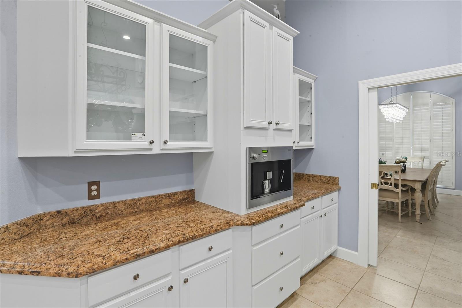 Listing photo id 20 for 57 Albany Lane
