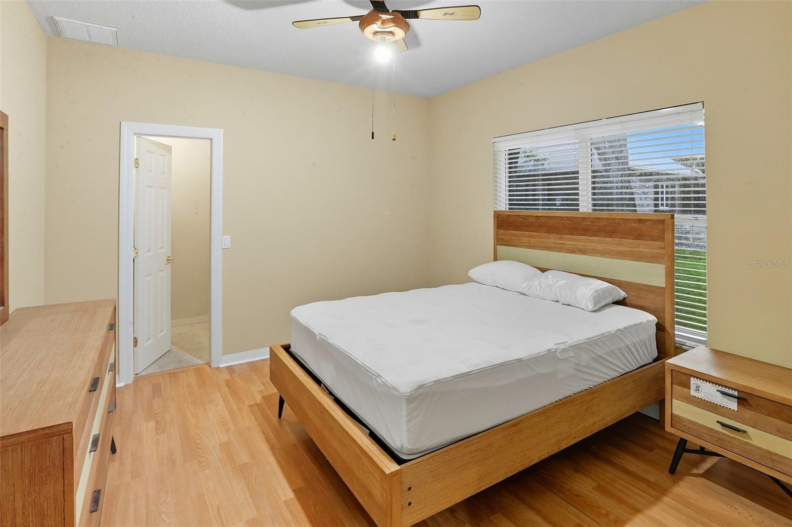 Listing photo id 25 for 57 Albany Lane