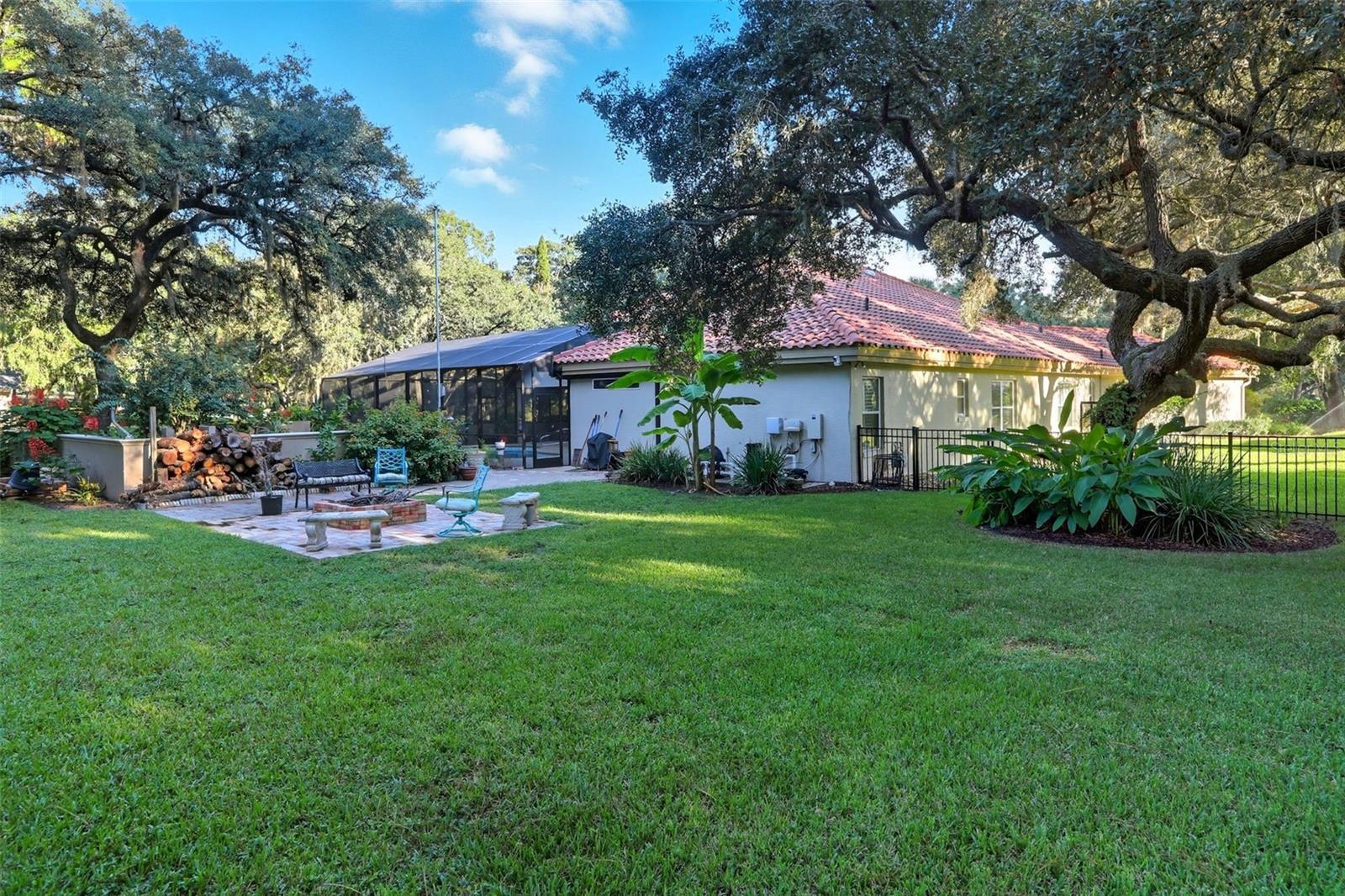 Listing photo id 34 for 57 Albany Lane