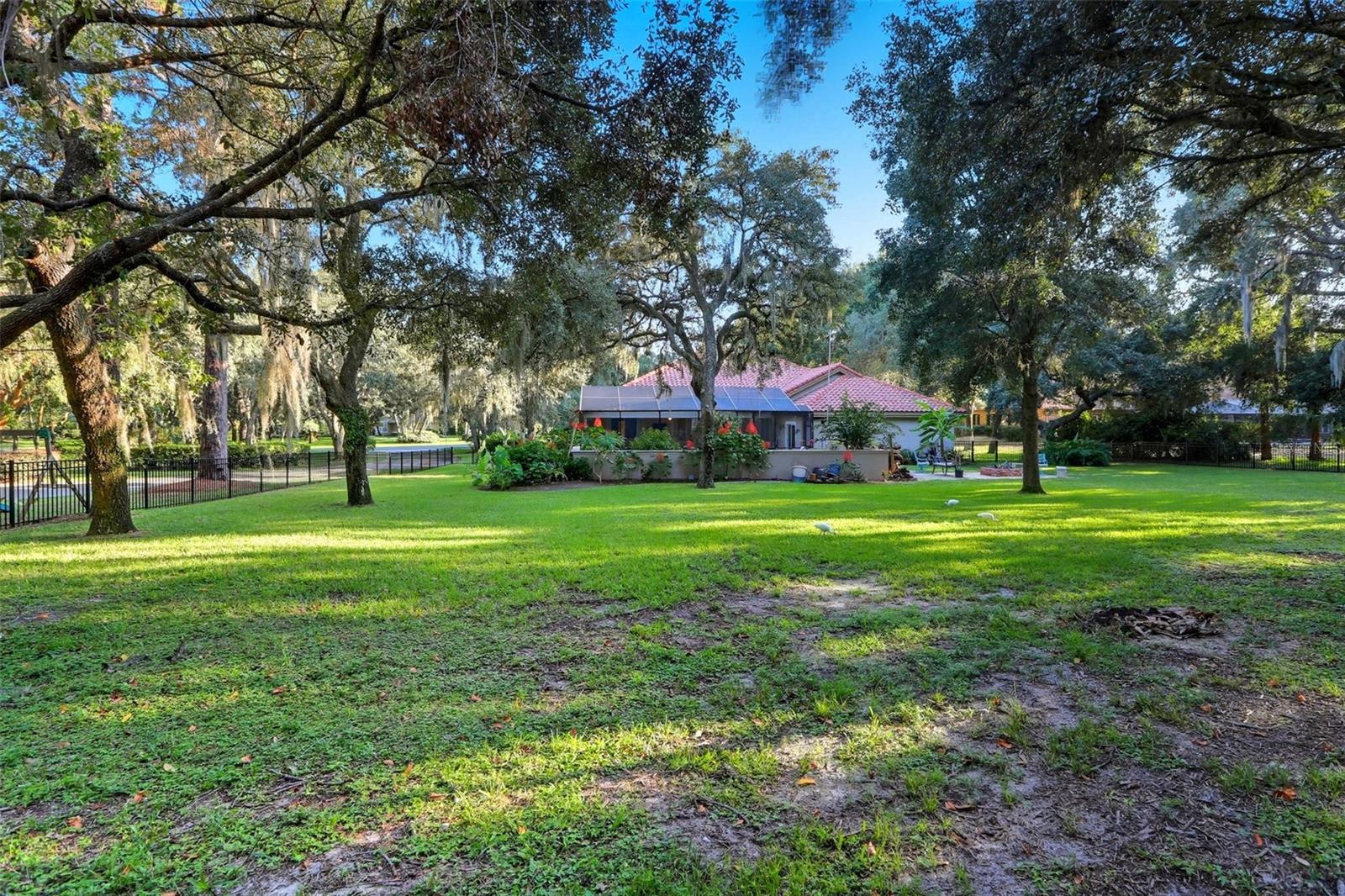 Listing photo id 36 for 57 Albany Lane