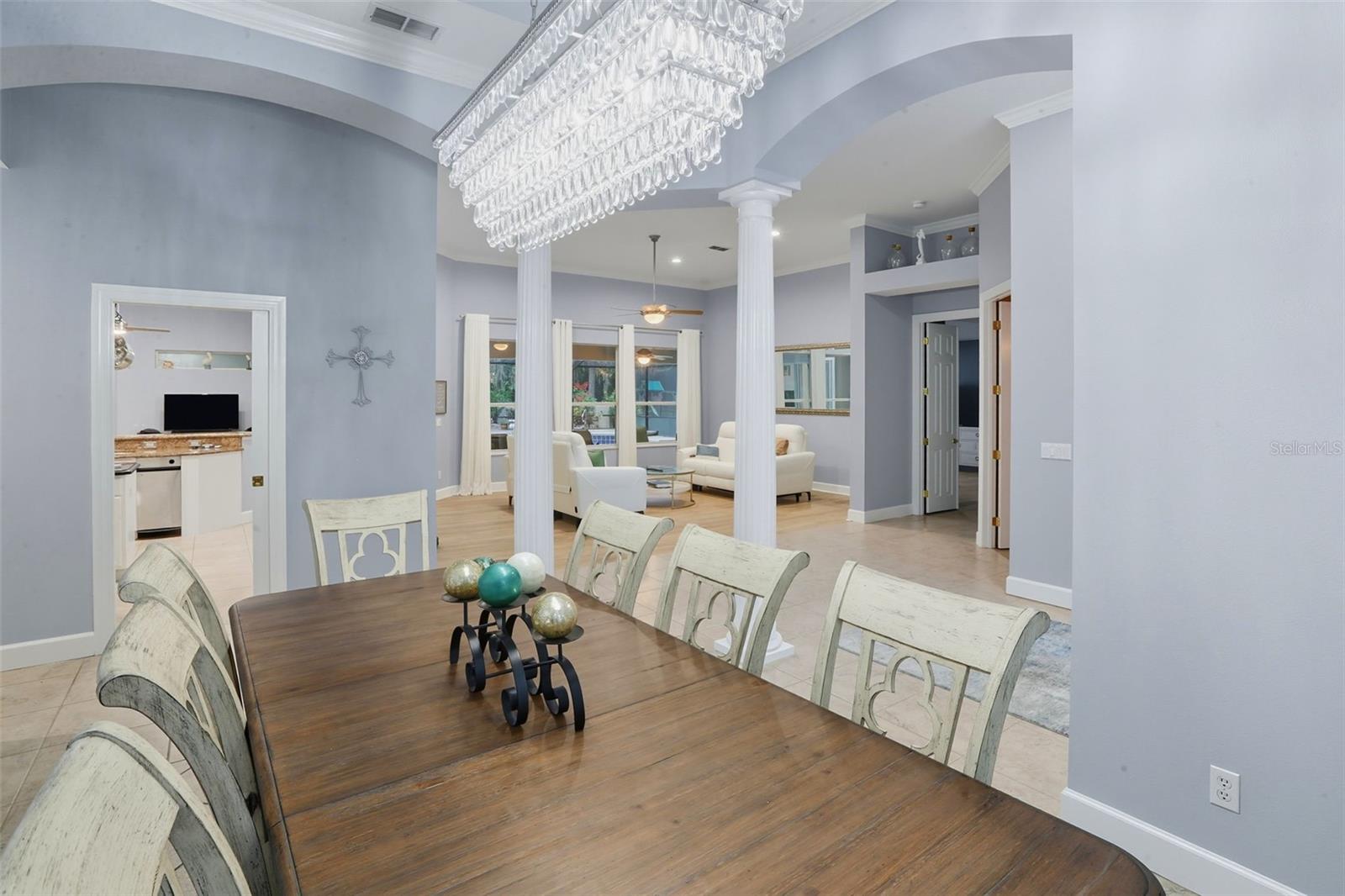 Listing photo id 4 for 57 Albany Lane