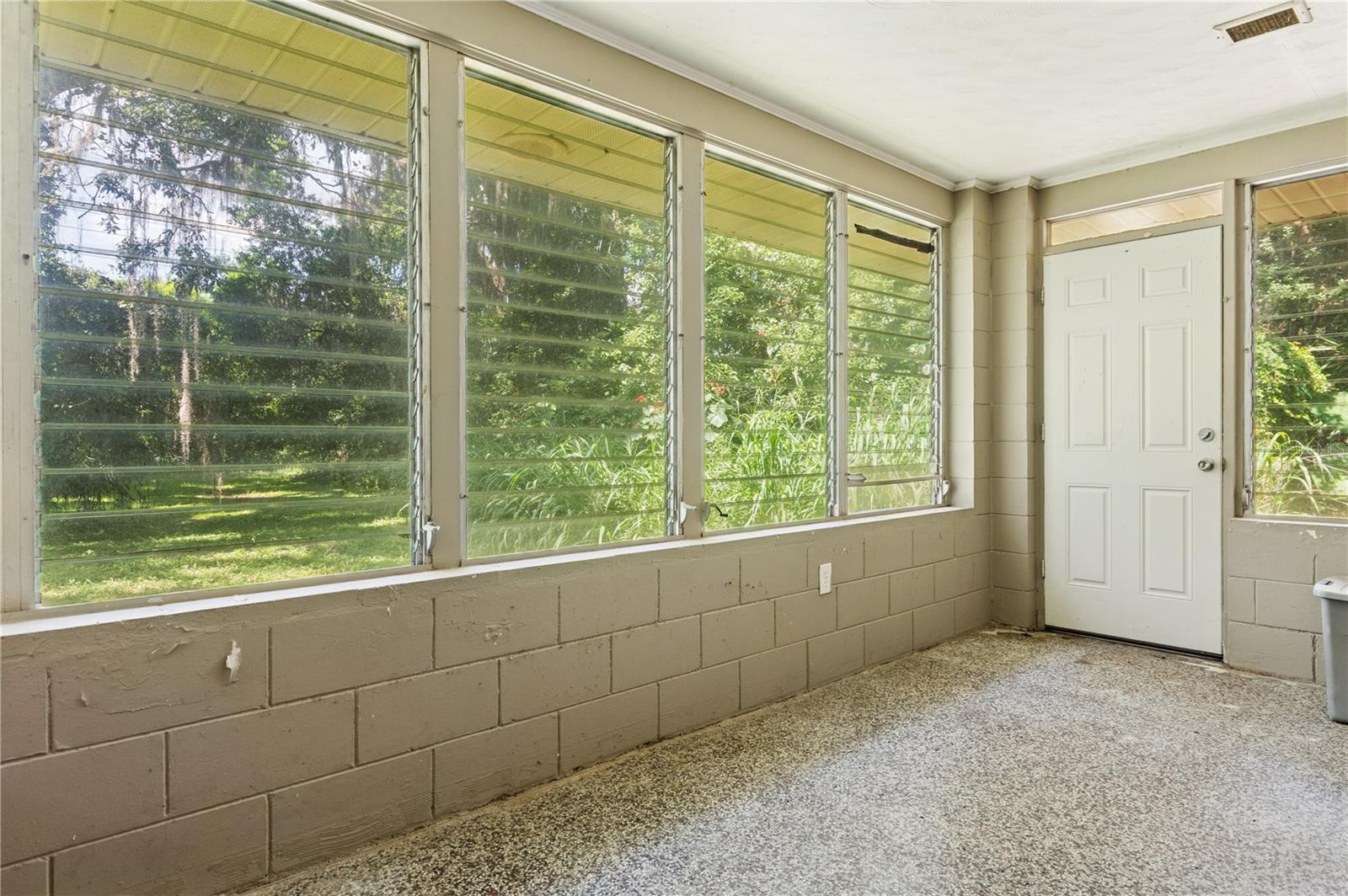 Image 7 of 20 For 2346 Alice Avenue