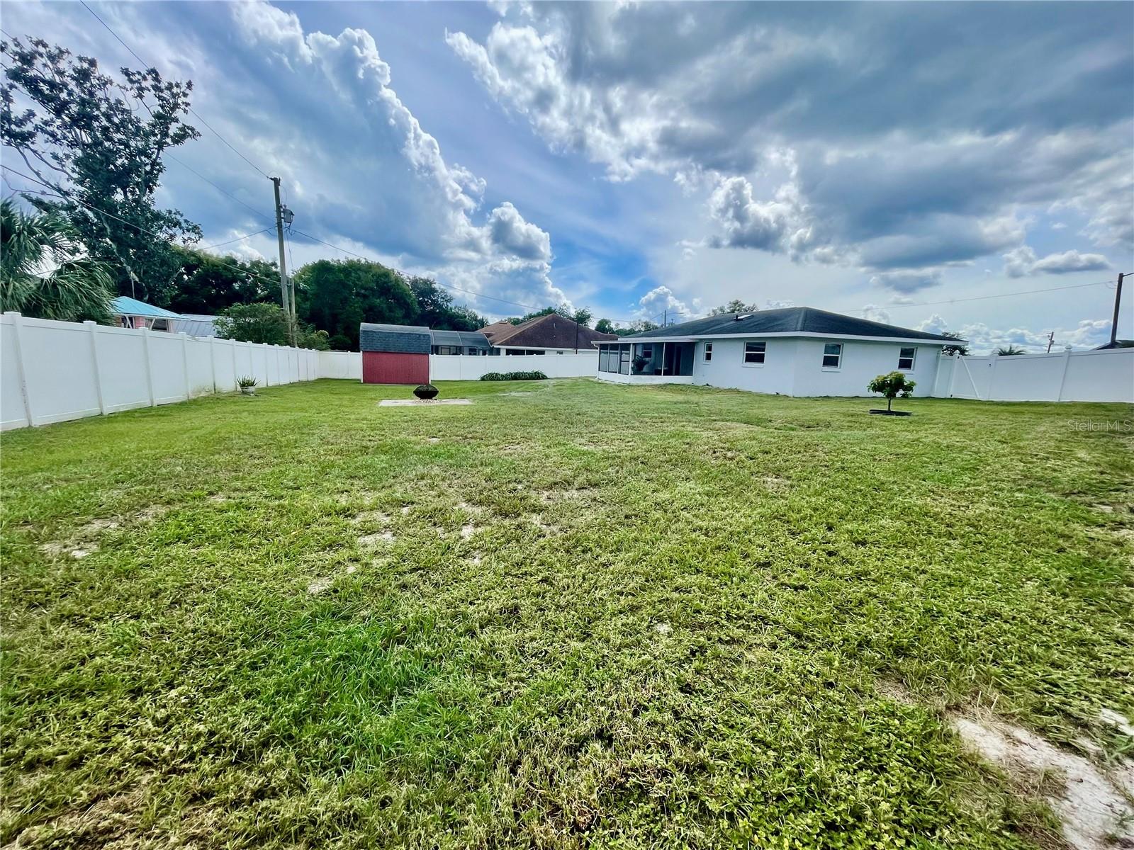 Image 27 of 35 For 2107 Atmore Circle