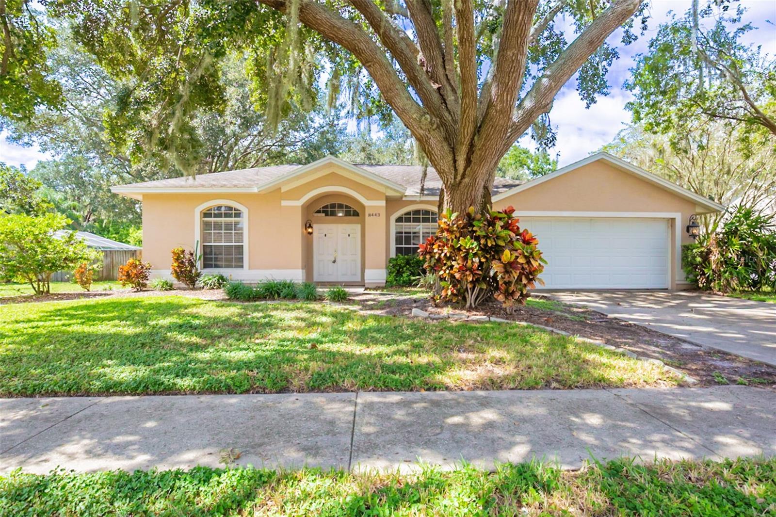 Details for 8443 Ridgebrook Circle, ODESSA, FL 33556