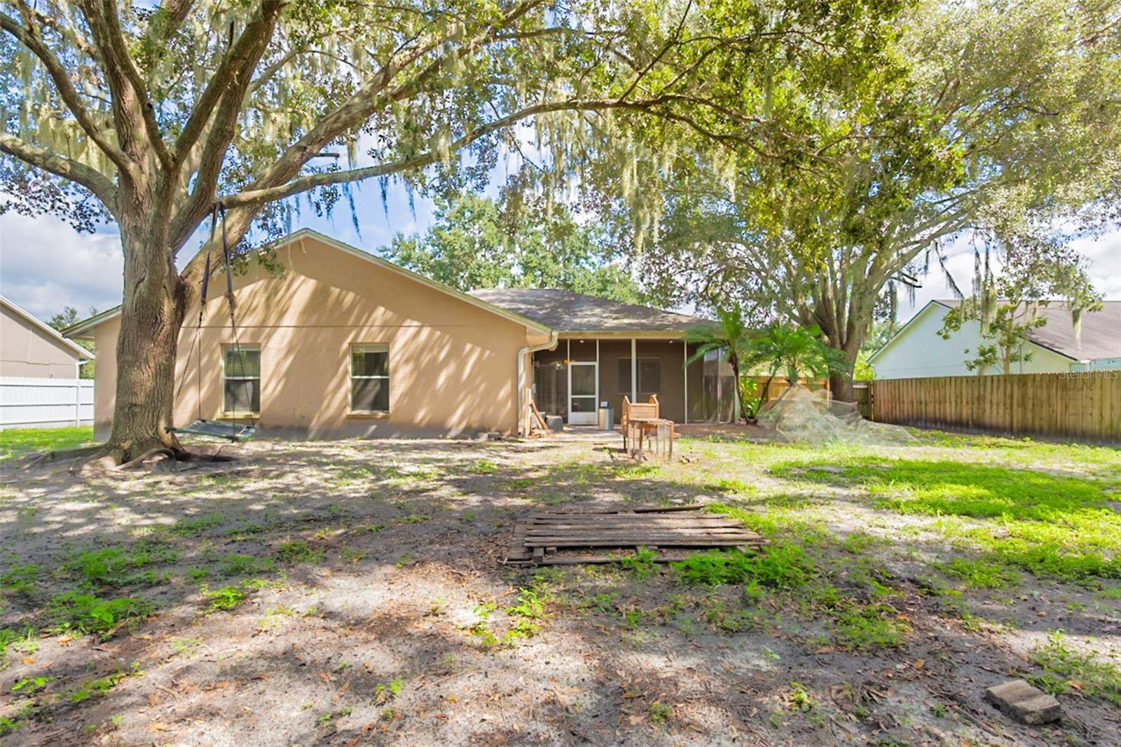 Image 13 of 15 For 8443 Ridgebrook Circle