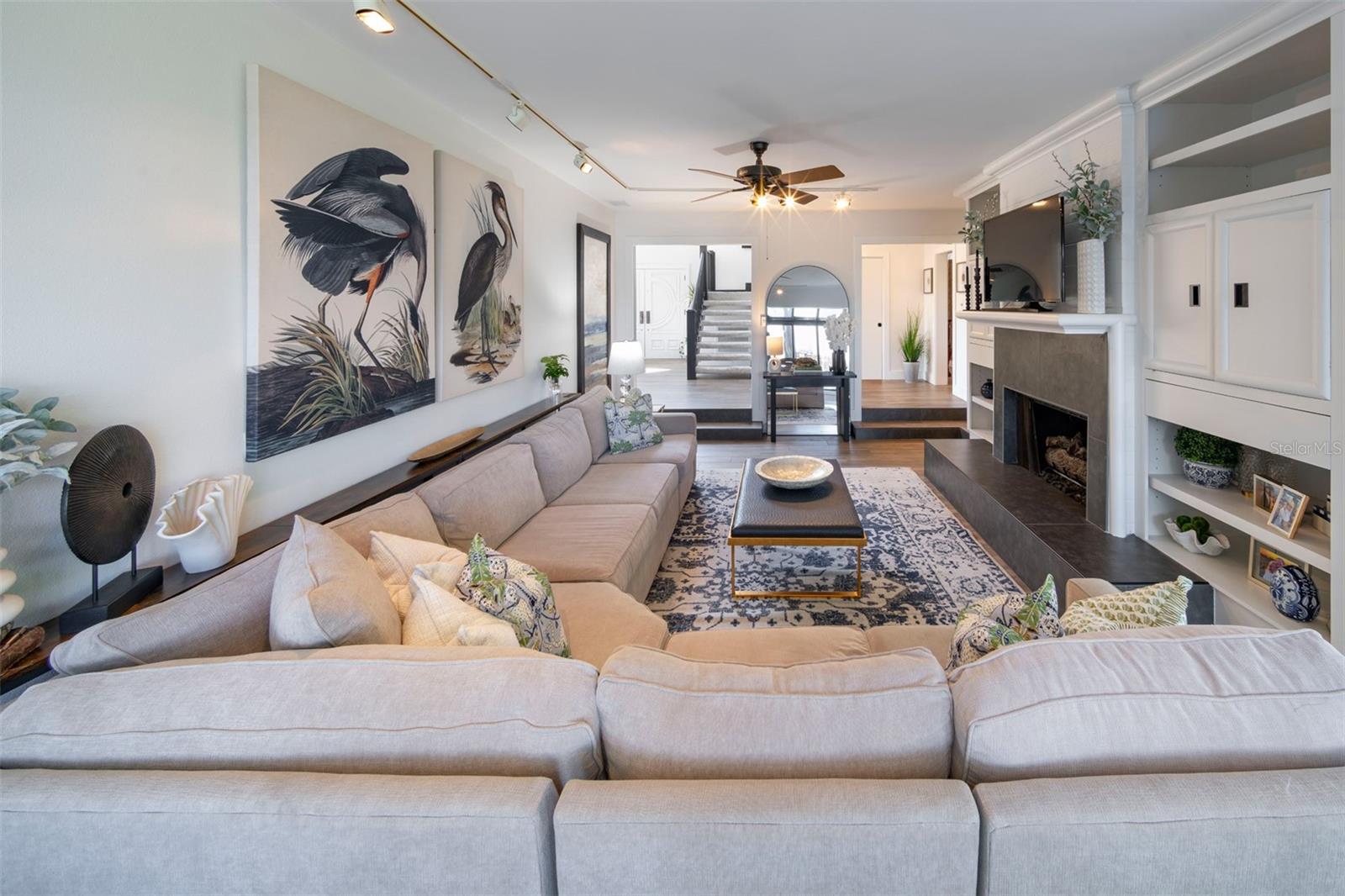 Image 11 of 53 For 255 Stirling Avenue