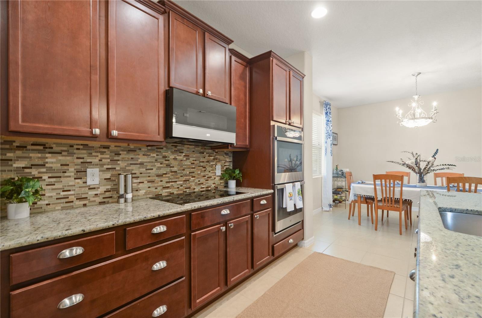 Image 11 of 46 For 219 Hydra Way