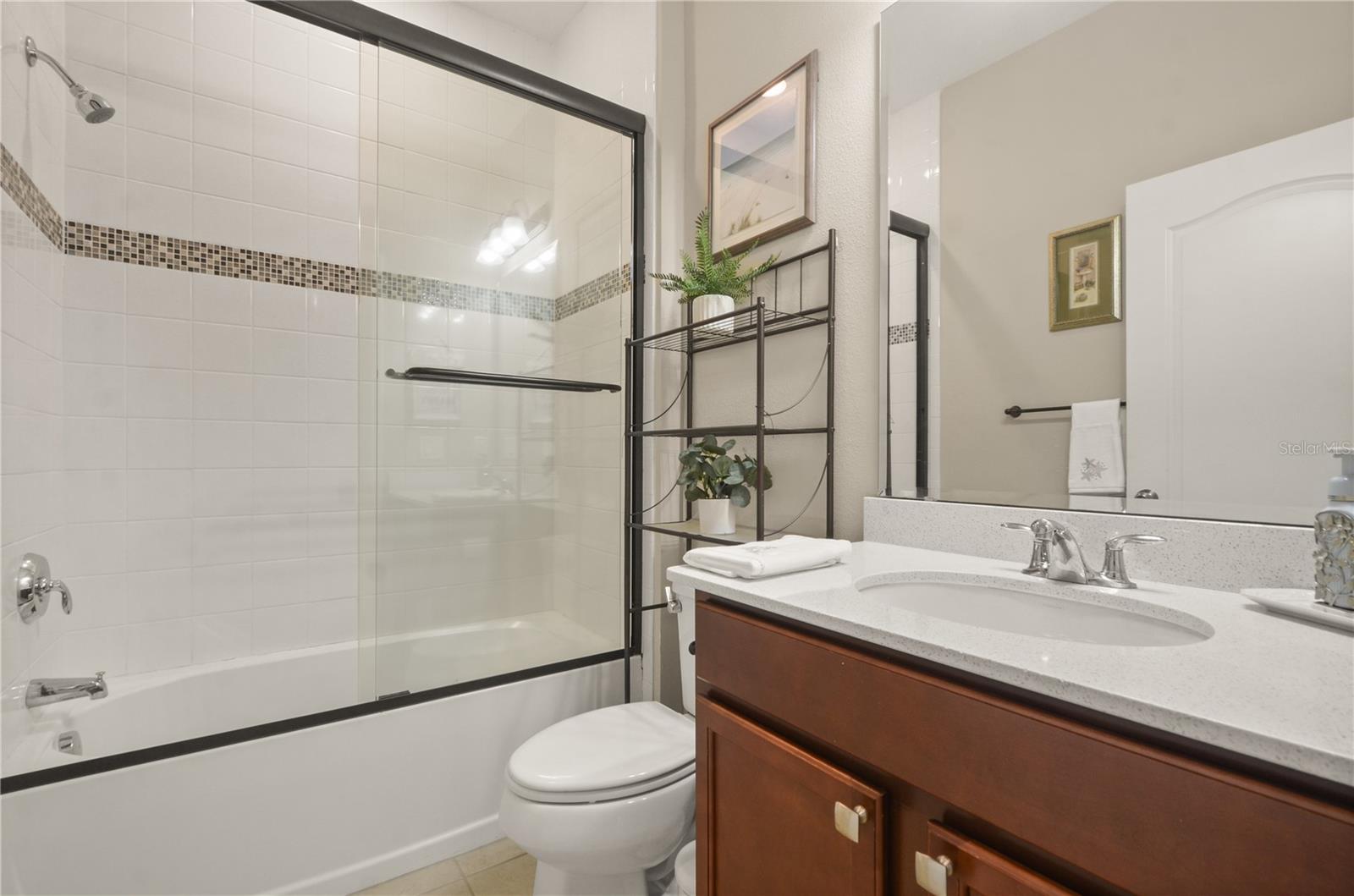 Image 16 of 46 For 219 Hydra Way