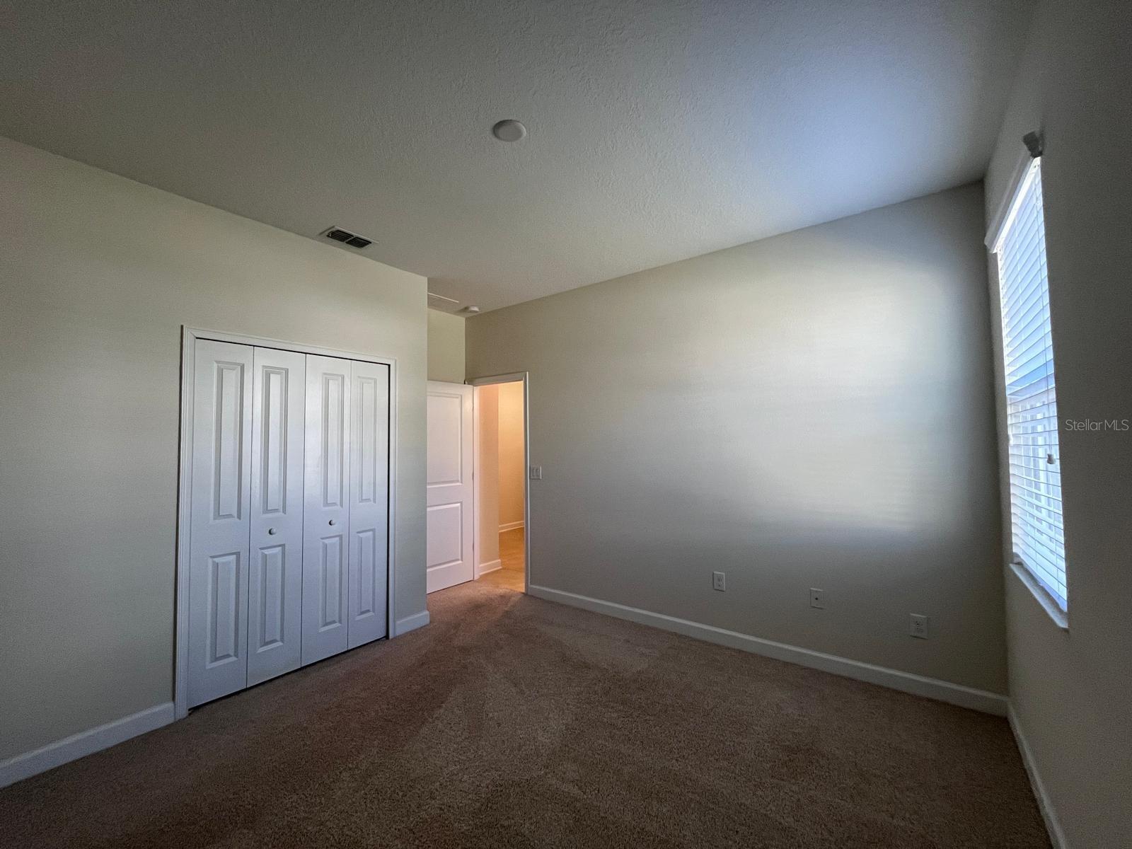 Image 8 of 35 For 1401 Clubman Drive
