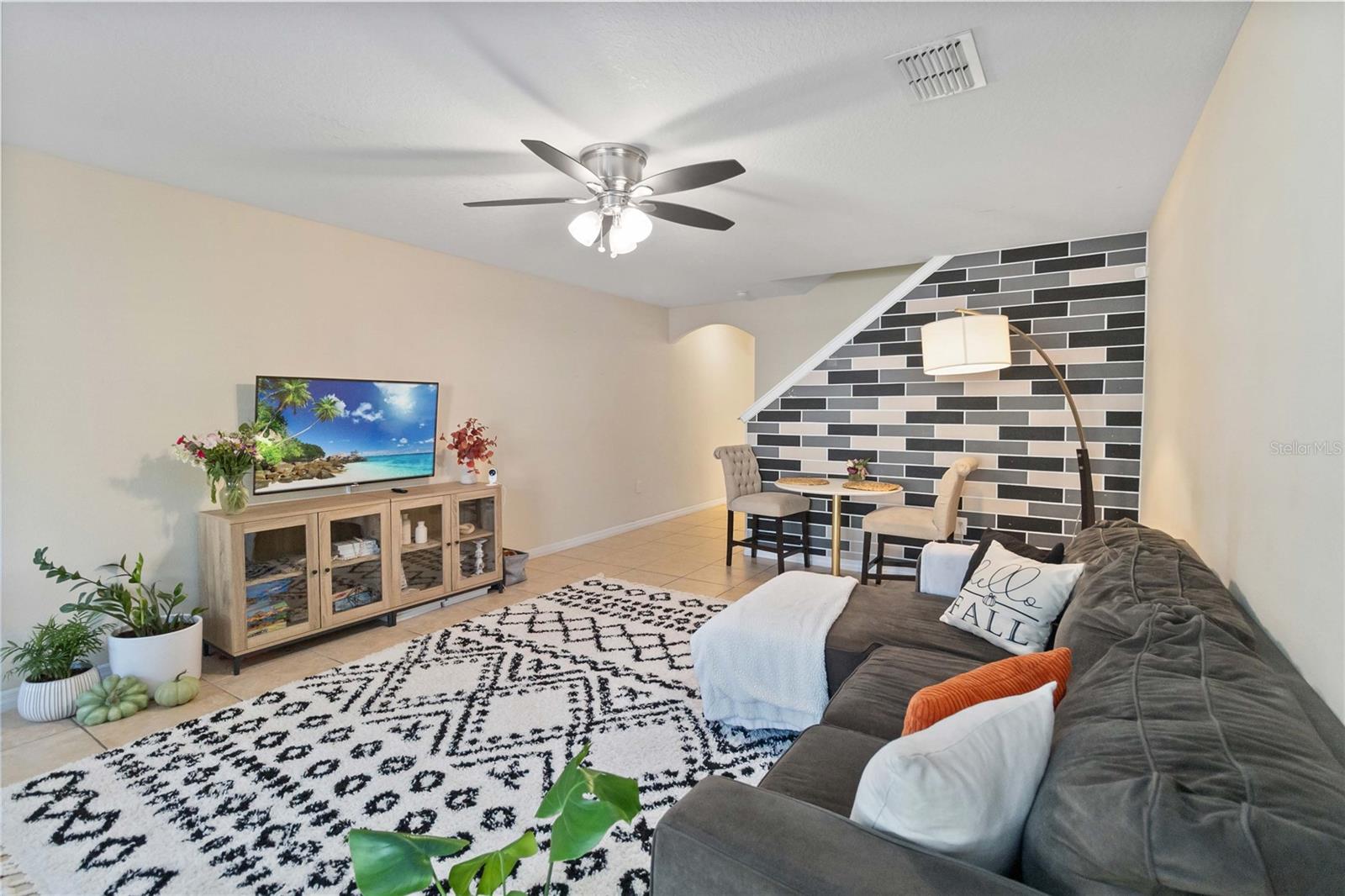 Image 5 of 26 For 229 Carina Circle