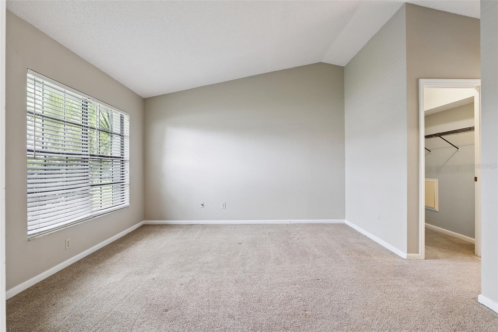 Image 11 of 22 For 9810 Balmoral Circle