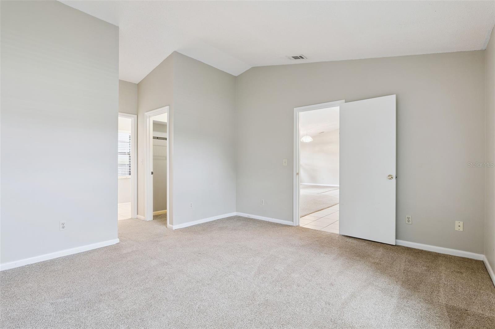 Image 12 of 22 For 9810 Balmoral Circle