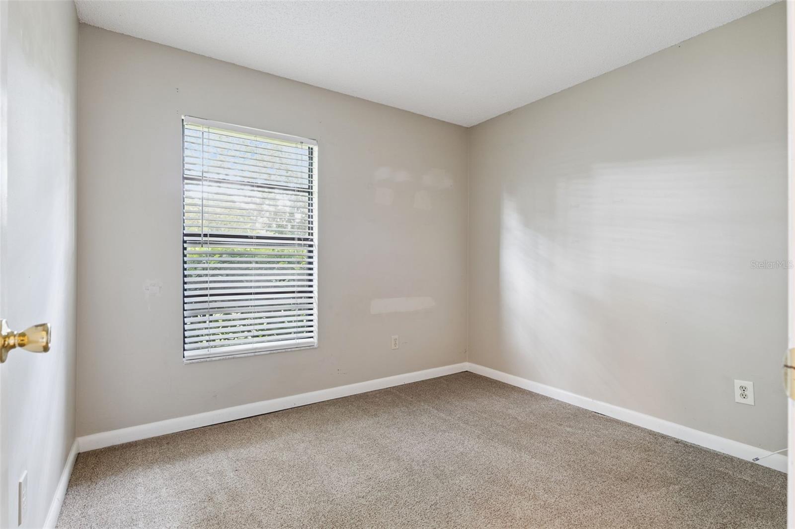 Image 13 of 22 For 9810 Balmoral Circle