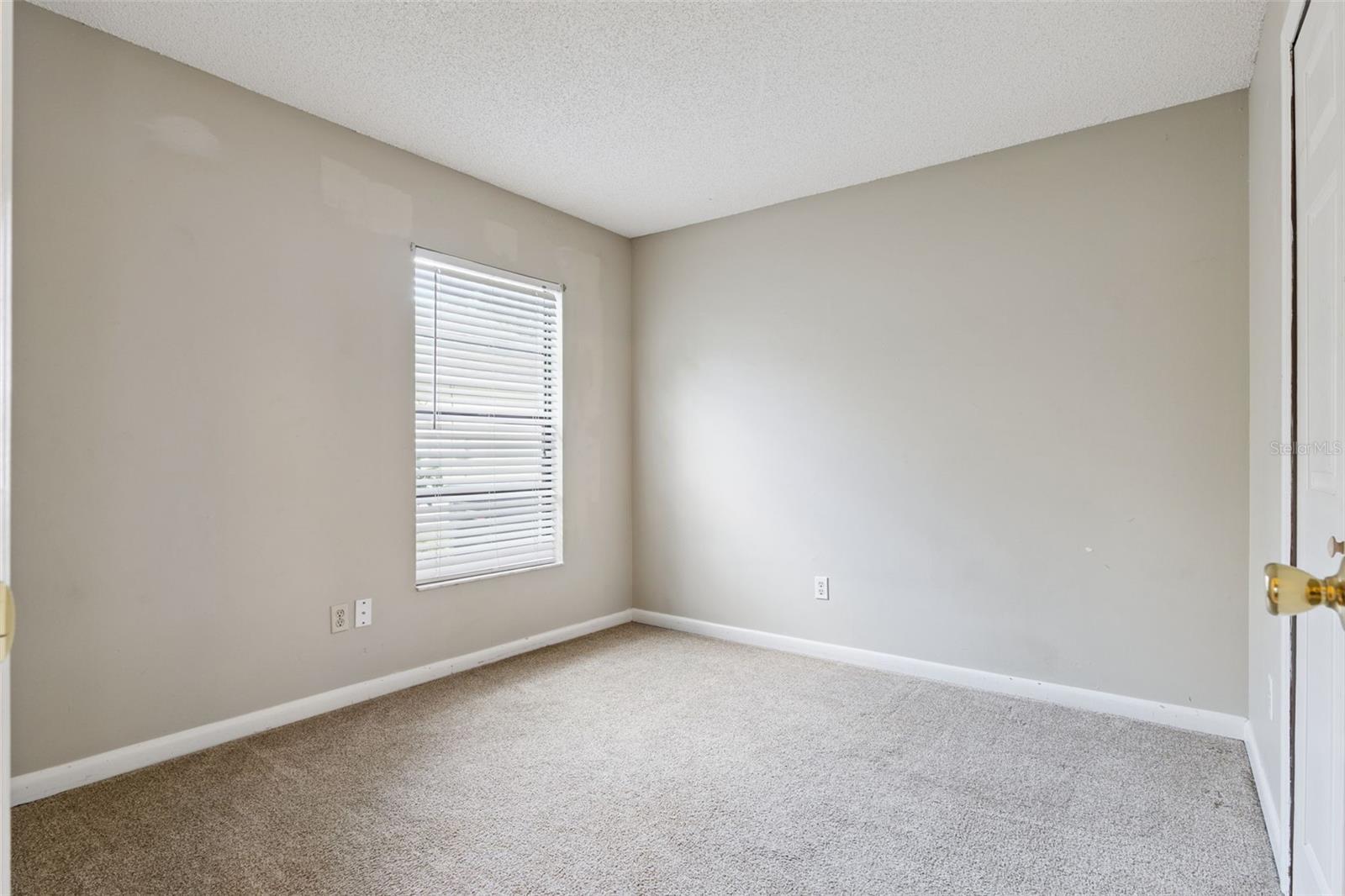 Image 14 of 22 For 9810 Balmoral Circle