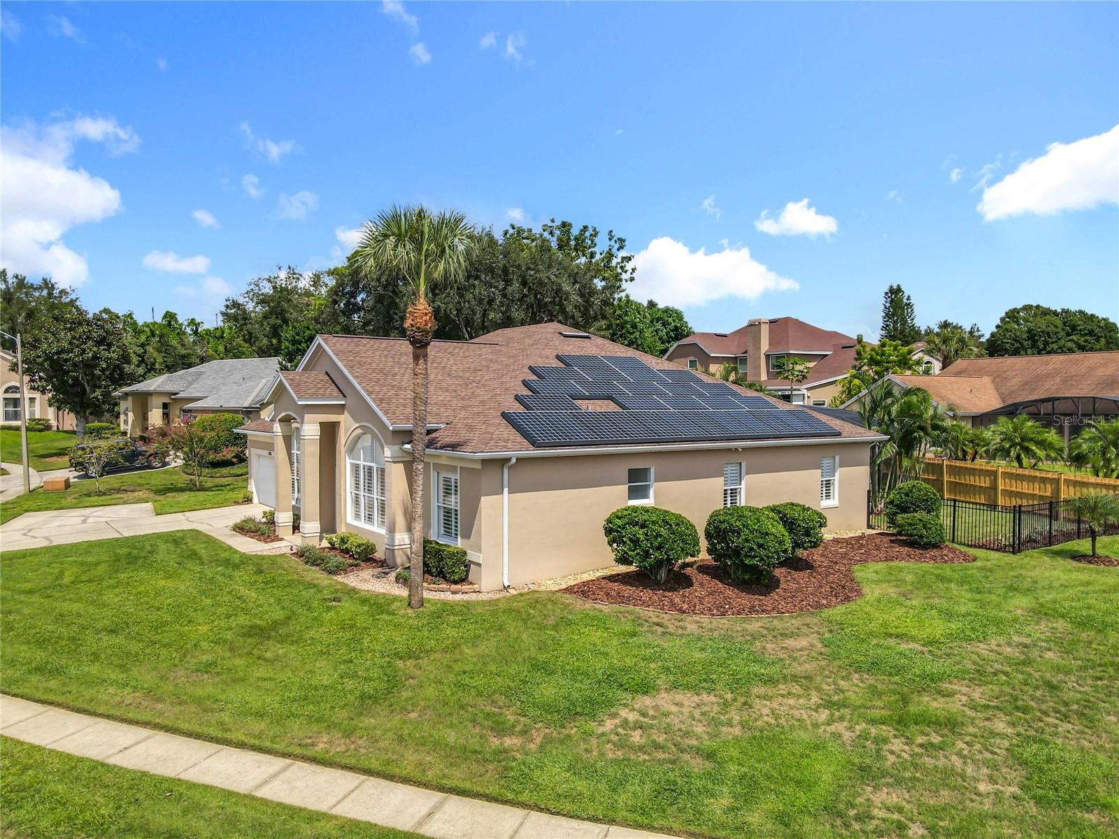 Image 3 of 40 For 1236 Hawthorne Cove Drive