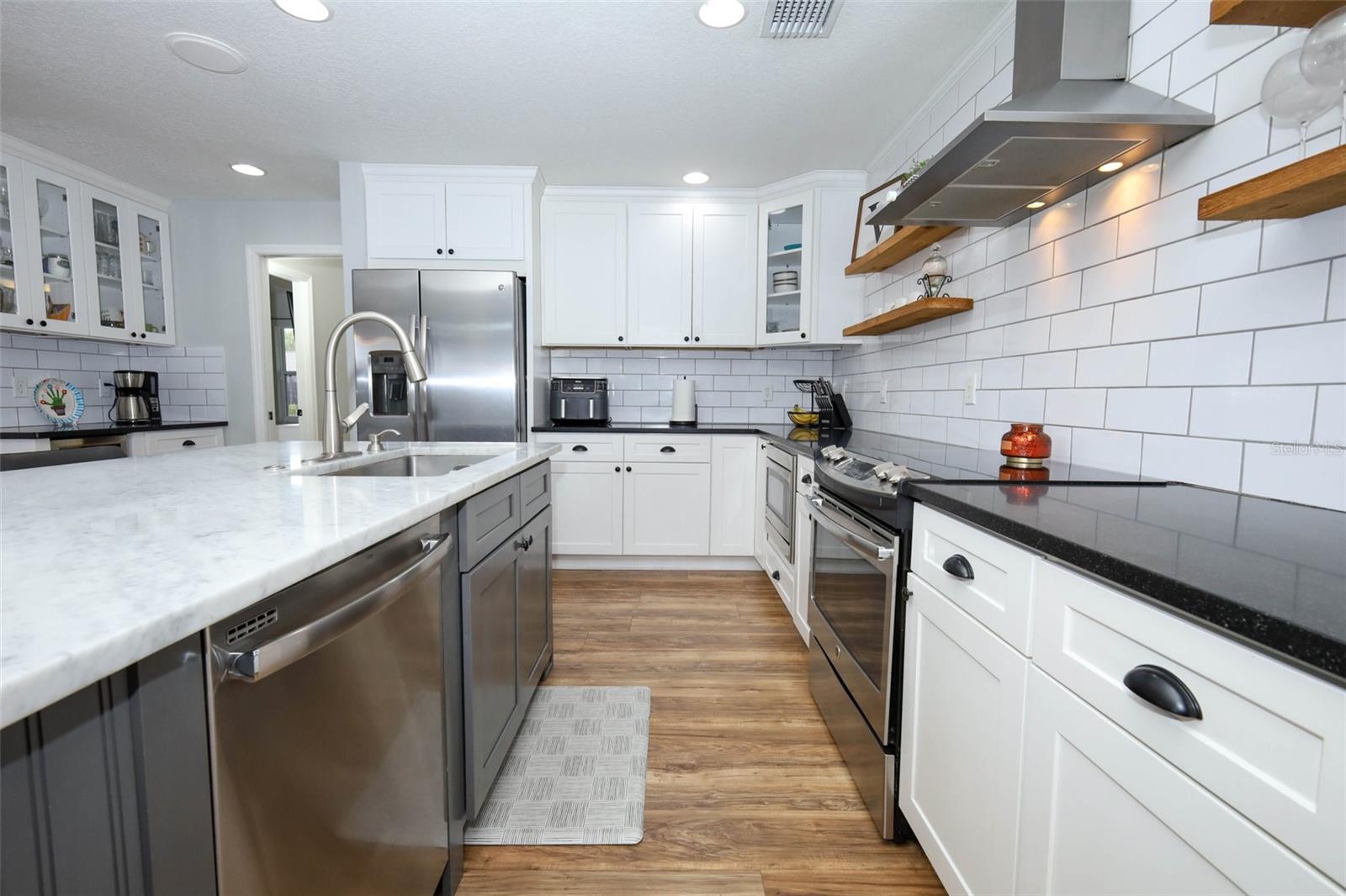 Image 11 of 55 For 8750 Bradley Circle